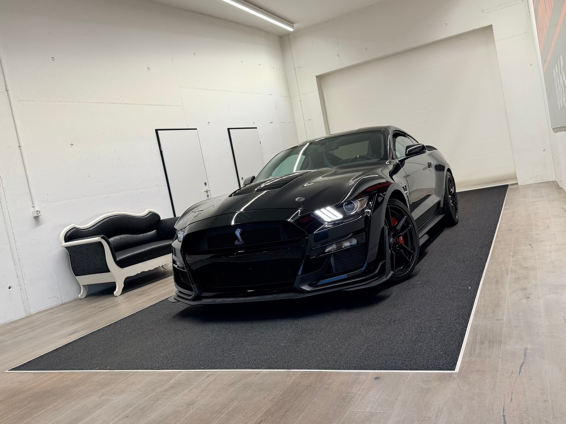 FORD Shelby GT 500-image-4