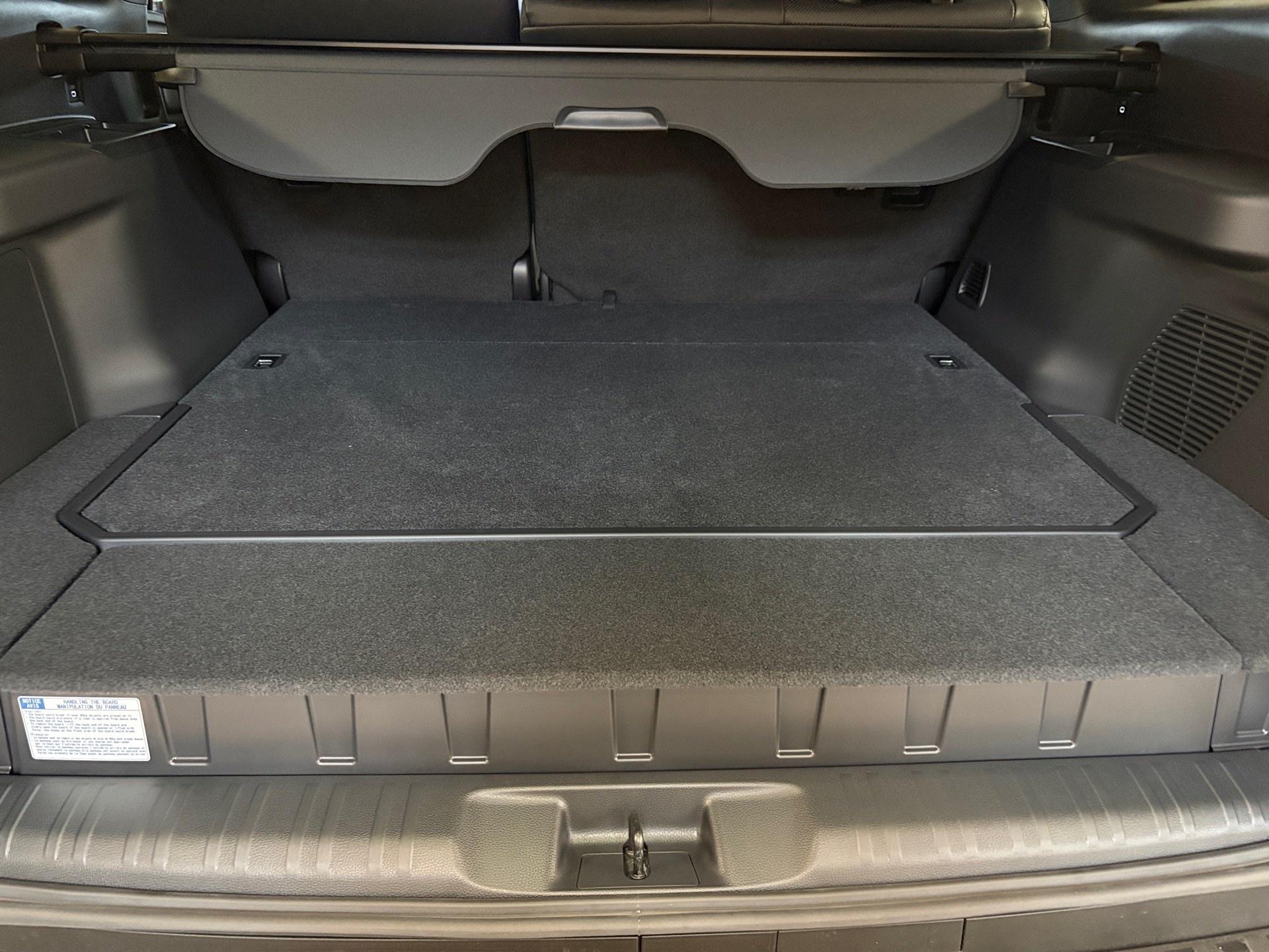 TOYOTA Land Cruiser 2.8TD Invincible-image-15