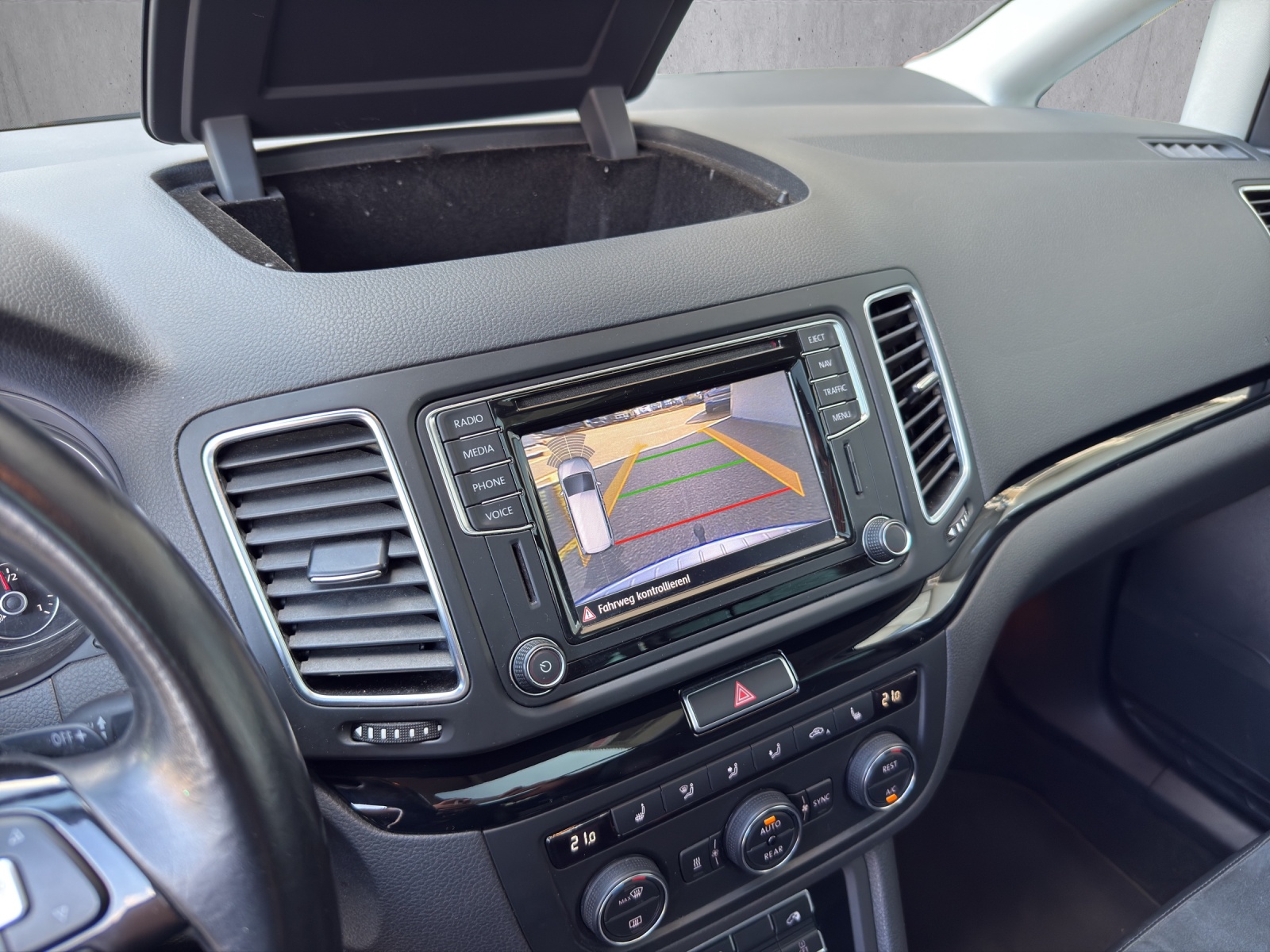 VW Sharan 2.0 TDI BMT Highline 4Motion DSG-image-13