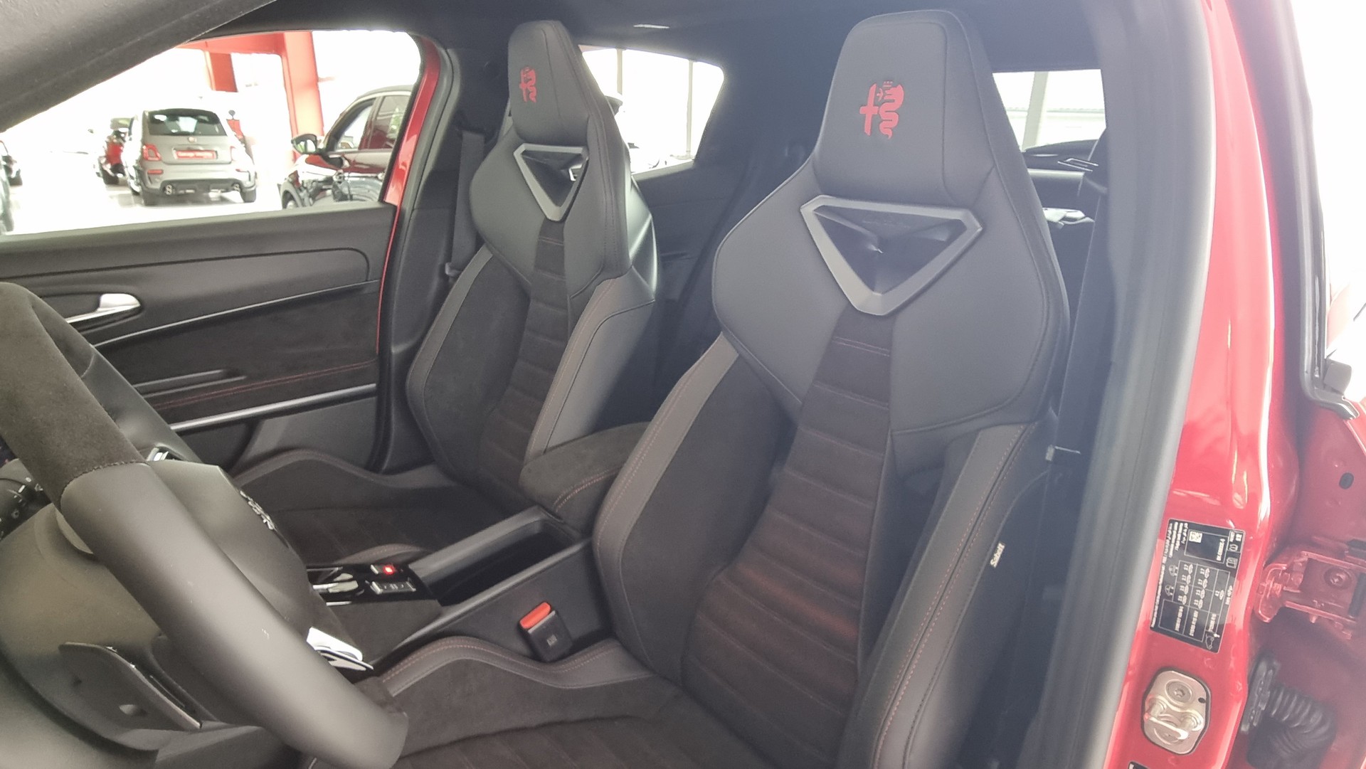 ALFA ROMEO Junior 1.2 Ibrida Q4 Pack Sport&Pack Sky-image-17