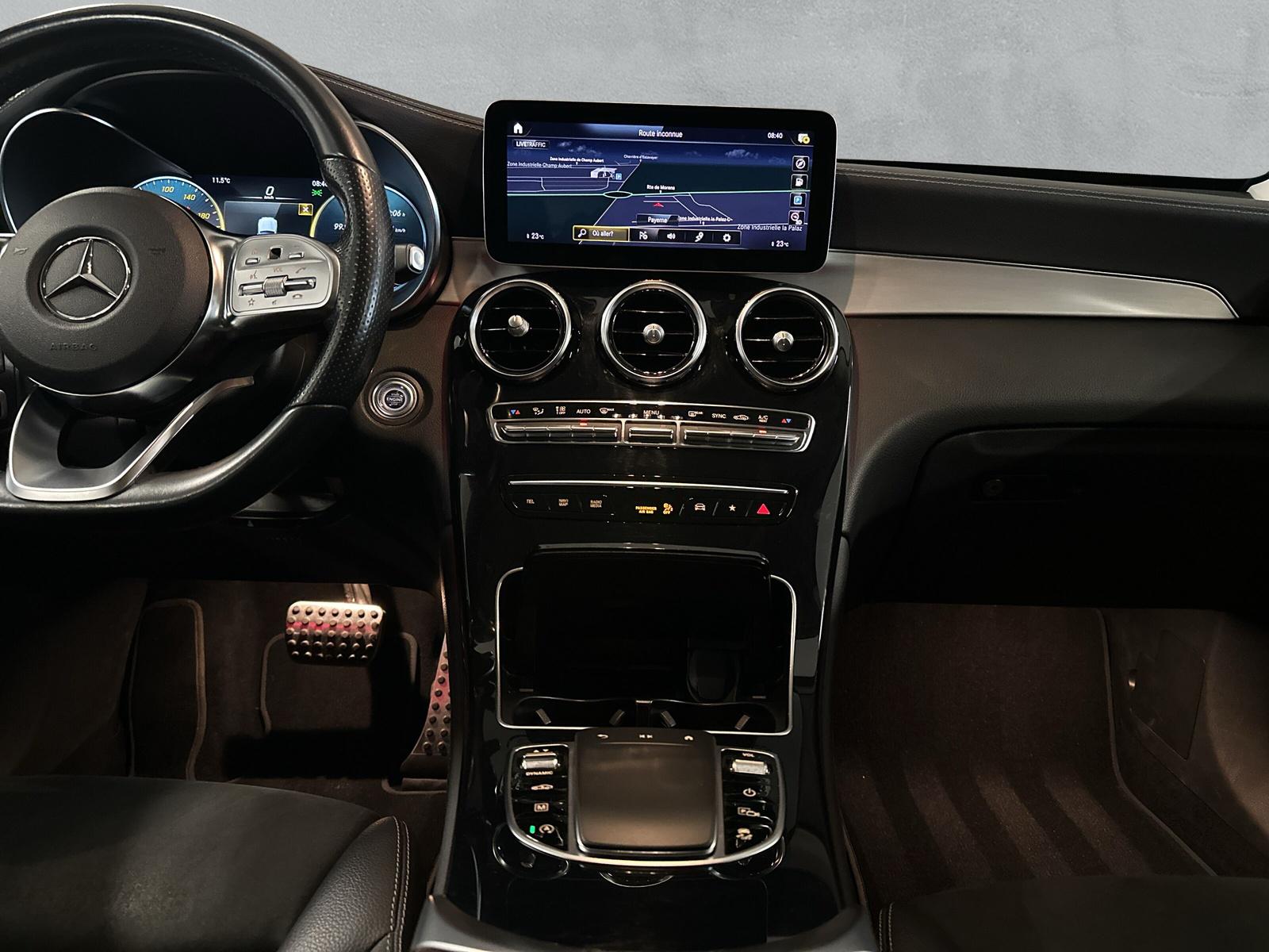 MERCEDES-BENZ GLC 300 d AMG Line 4 Matic (CH)-image-13
