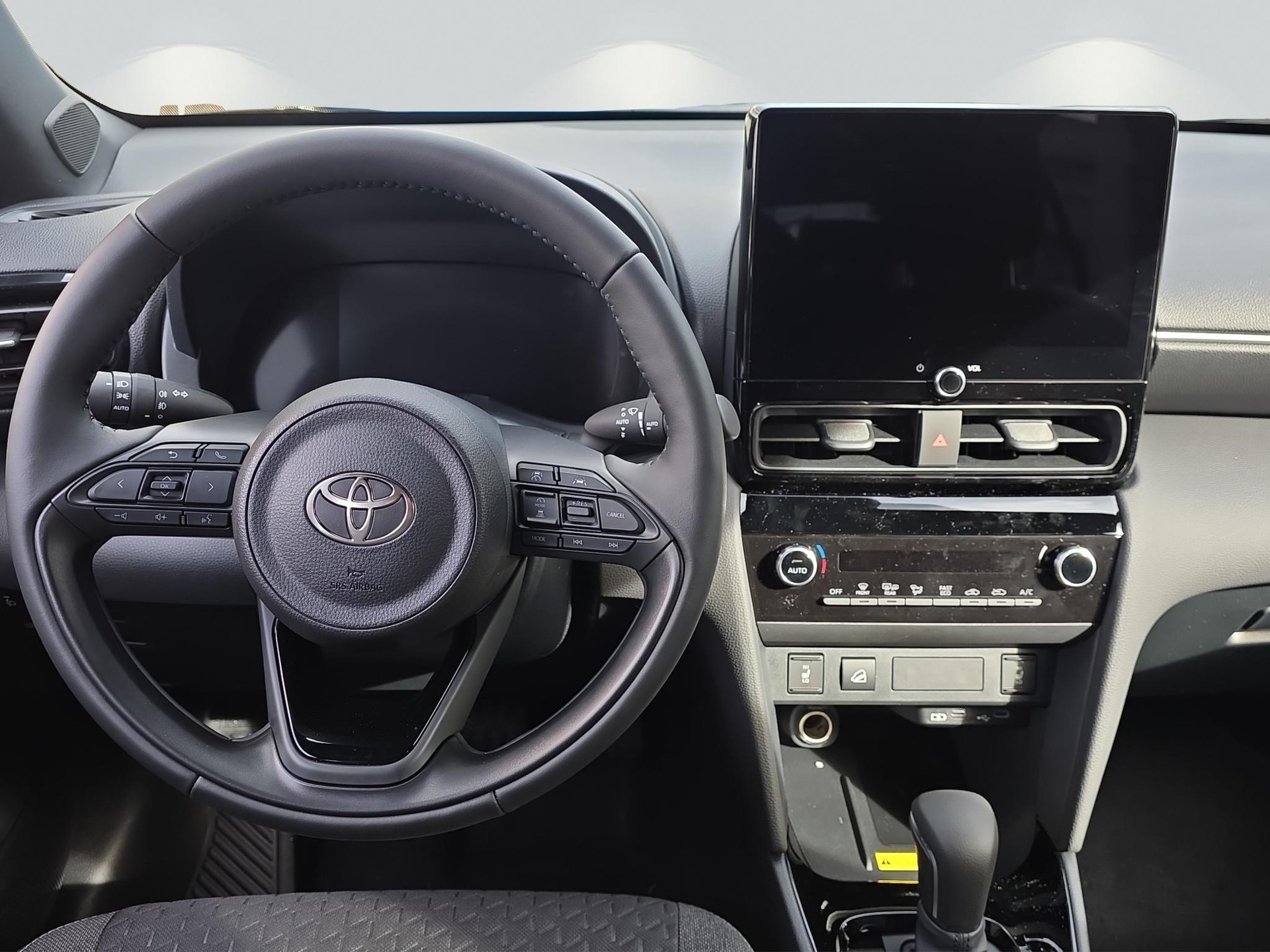 TOYOTA Yaris Cross 1.5 VVT-i HSD Trend AWD-i-image-11