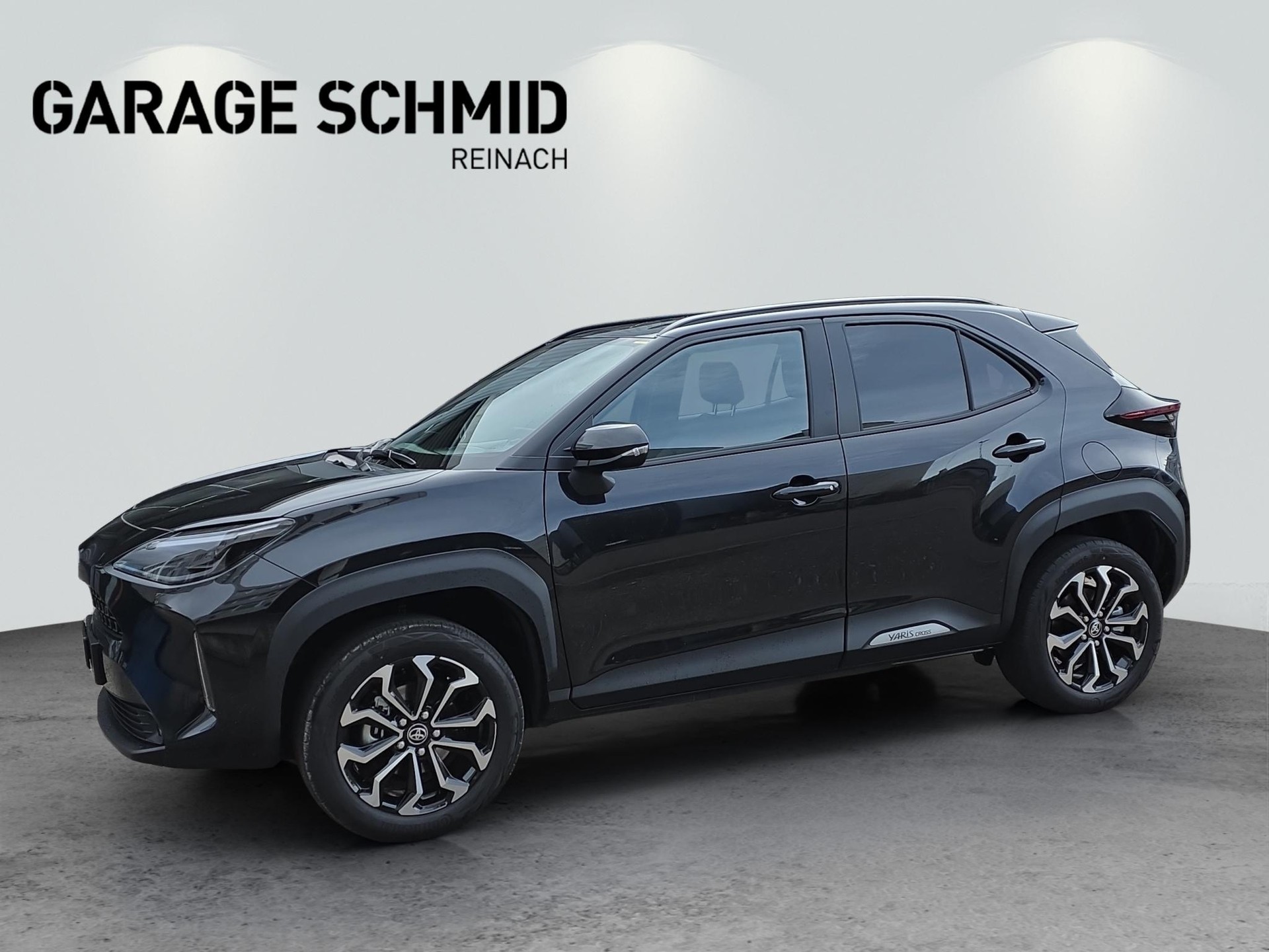 TOYOTA Yaris Cross 1.5 VVT-i HSD Trend AWD-i-image-2
