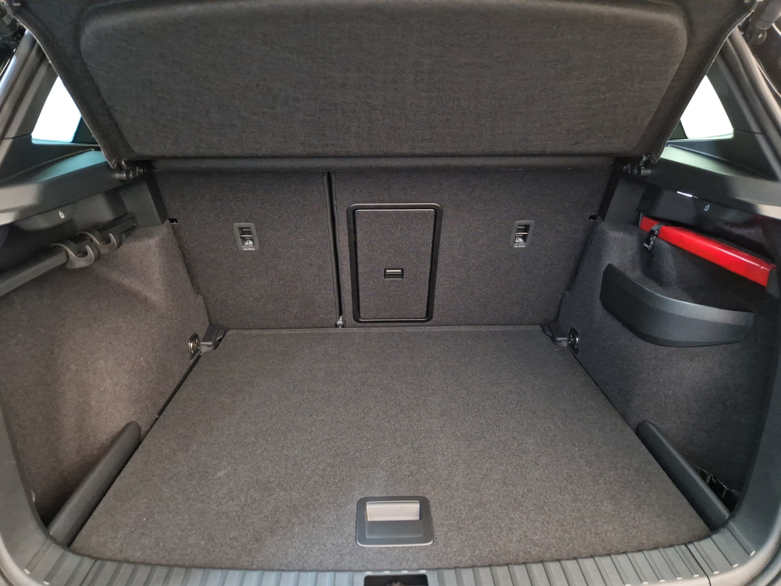 SKODA Karoq 2.0 TSI Dynamic Limited Edition 4x4 DSG-image-12