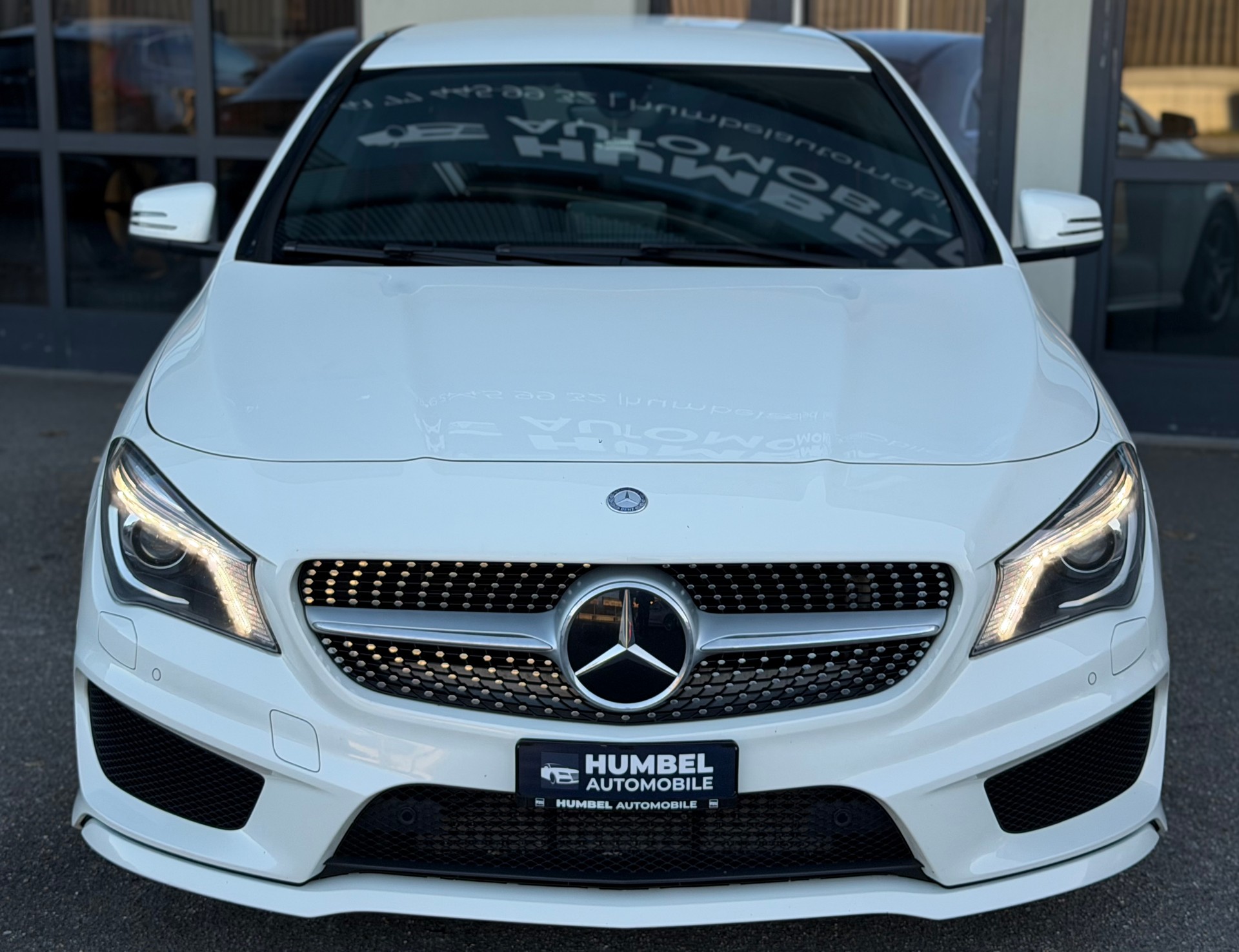 MERCEDES-BENZ CLA 200 AMG Line 7G-DCT-image-1