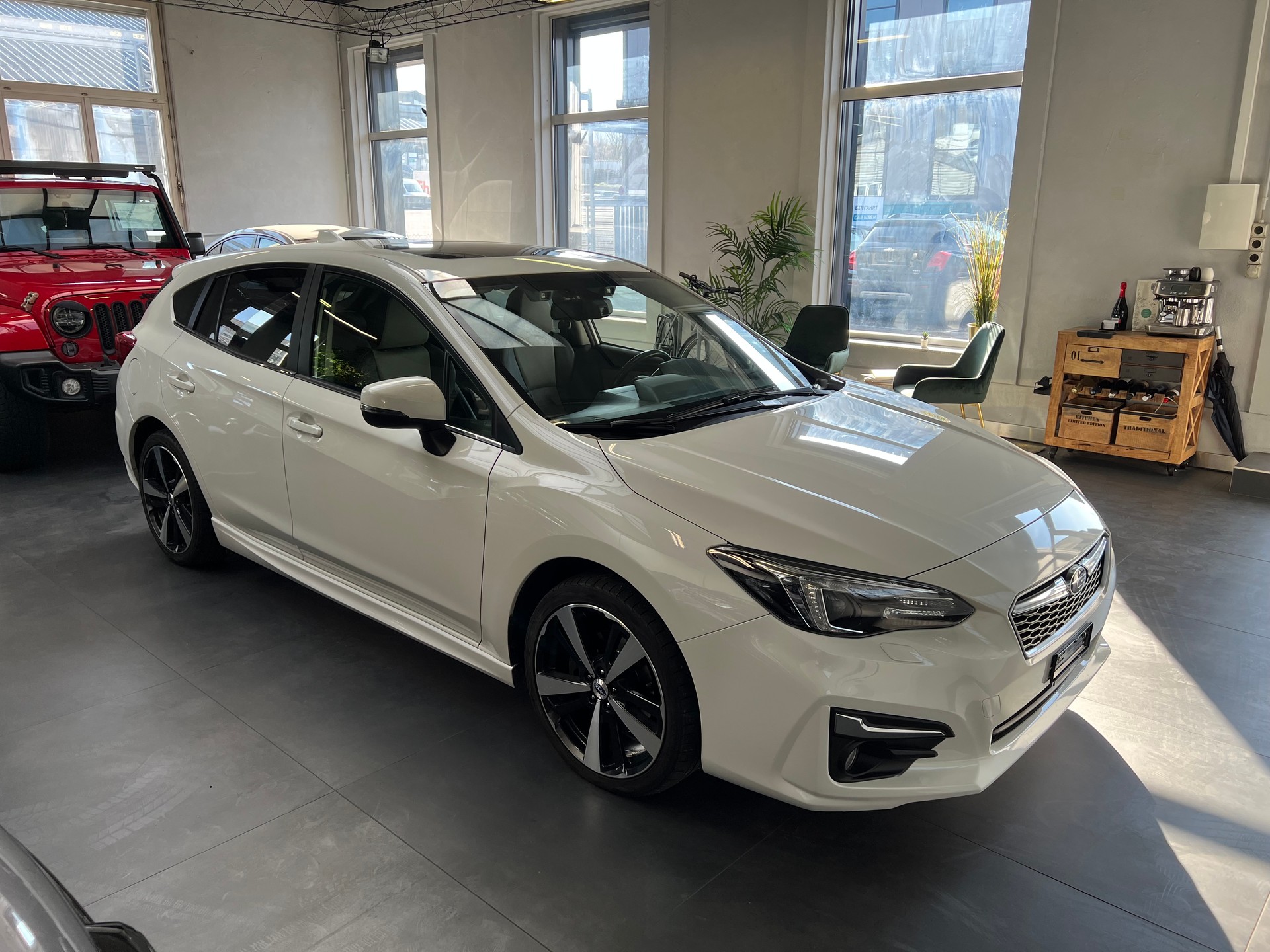 SUBARU Impreza 2.0 Luxury AWD Lineartronic-image-2