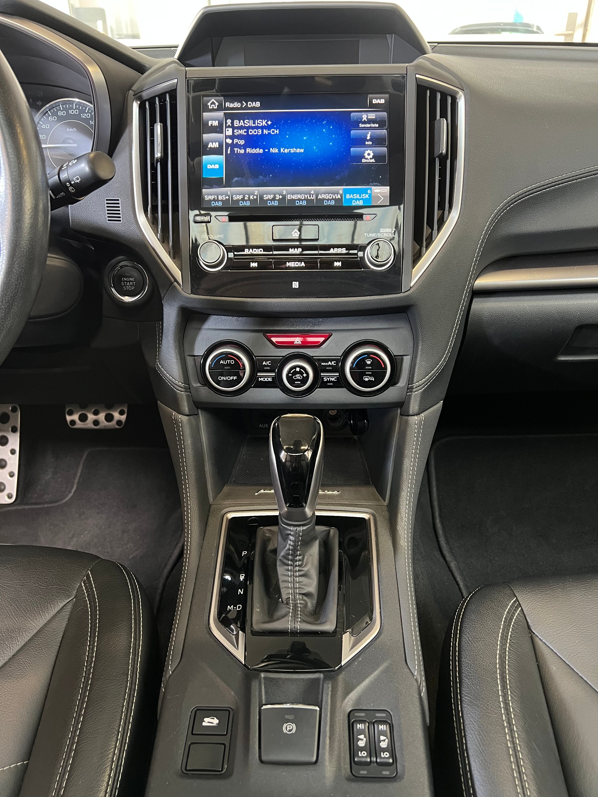 SUBARU Impreza 2.0 Luxury AWD Lineartronic-image-5