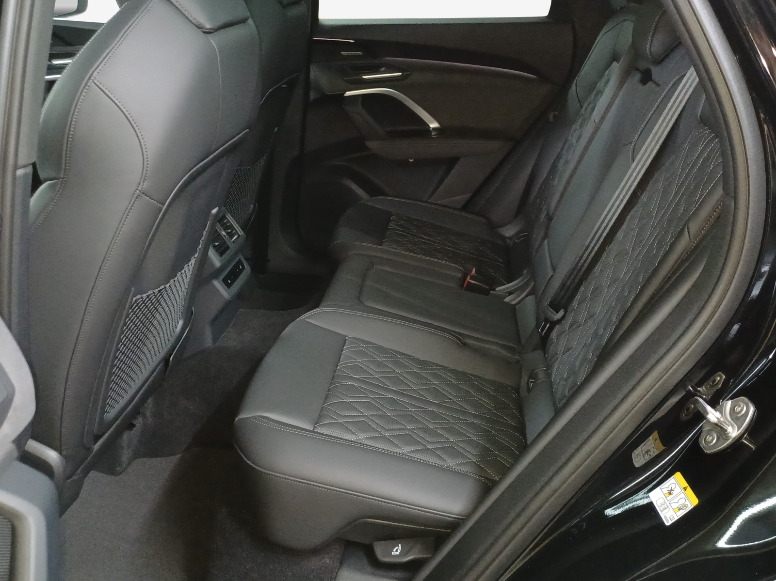 AUDI SQ5 TFSI quattro S-tronic-image-11