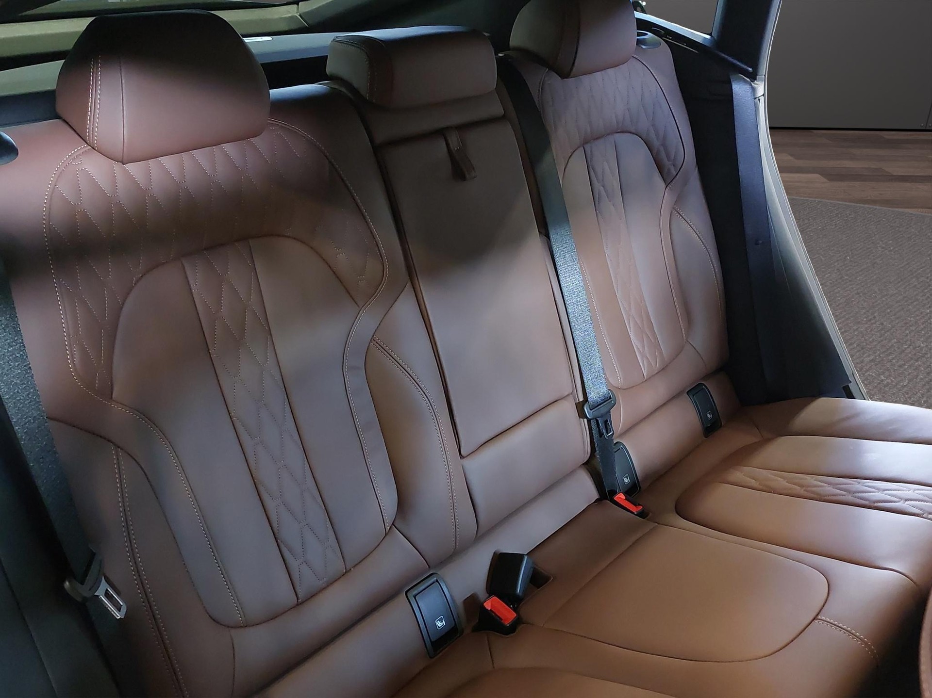 BMW X6 xDrive 48V 40i M Sport-image-15