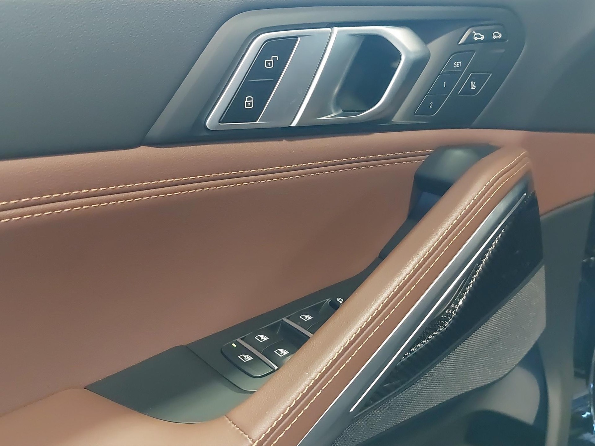 BMW X6 xDrive 48V 40i M Sport-image-11