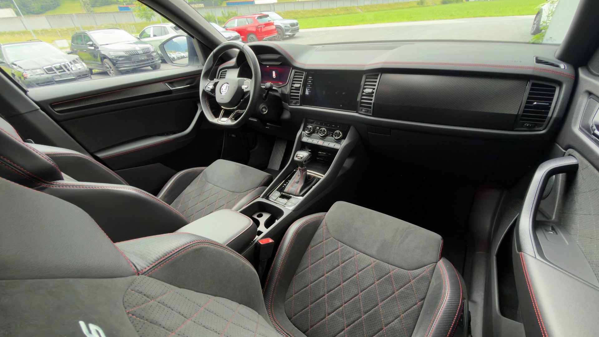 SKODA Kodiaq 2.0 TSI RS DSG-image-11