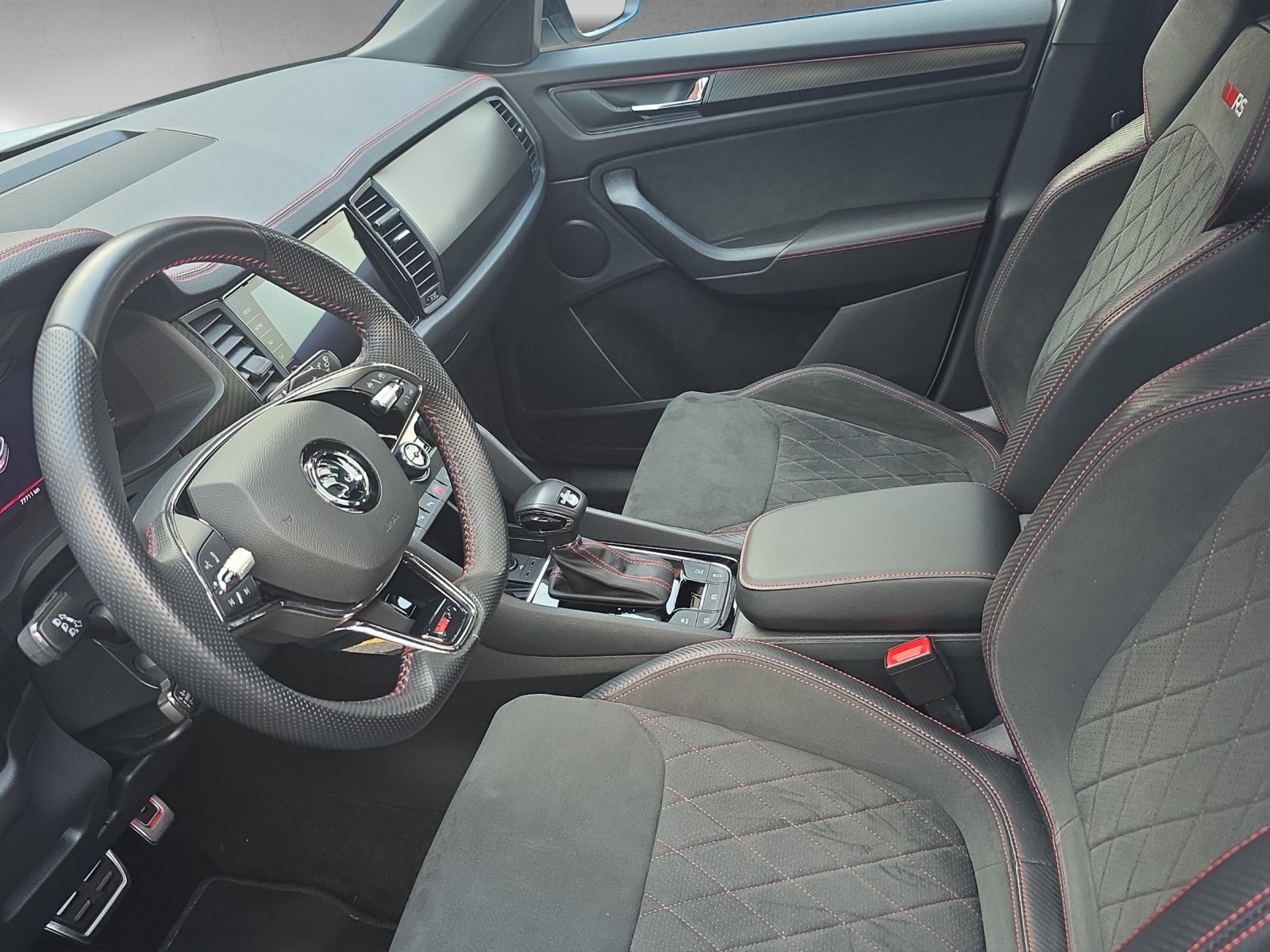 SKODA Kodiaq 2.0 TSI RS DSG-image-13
