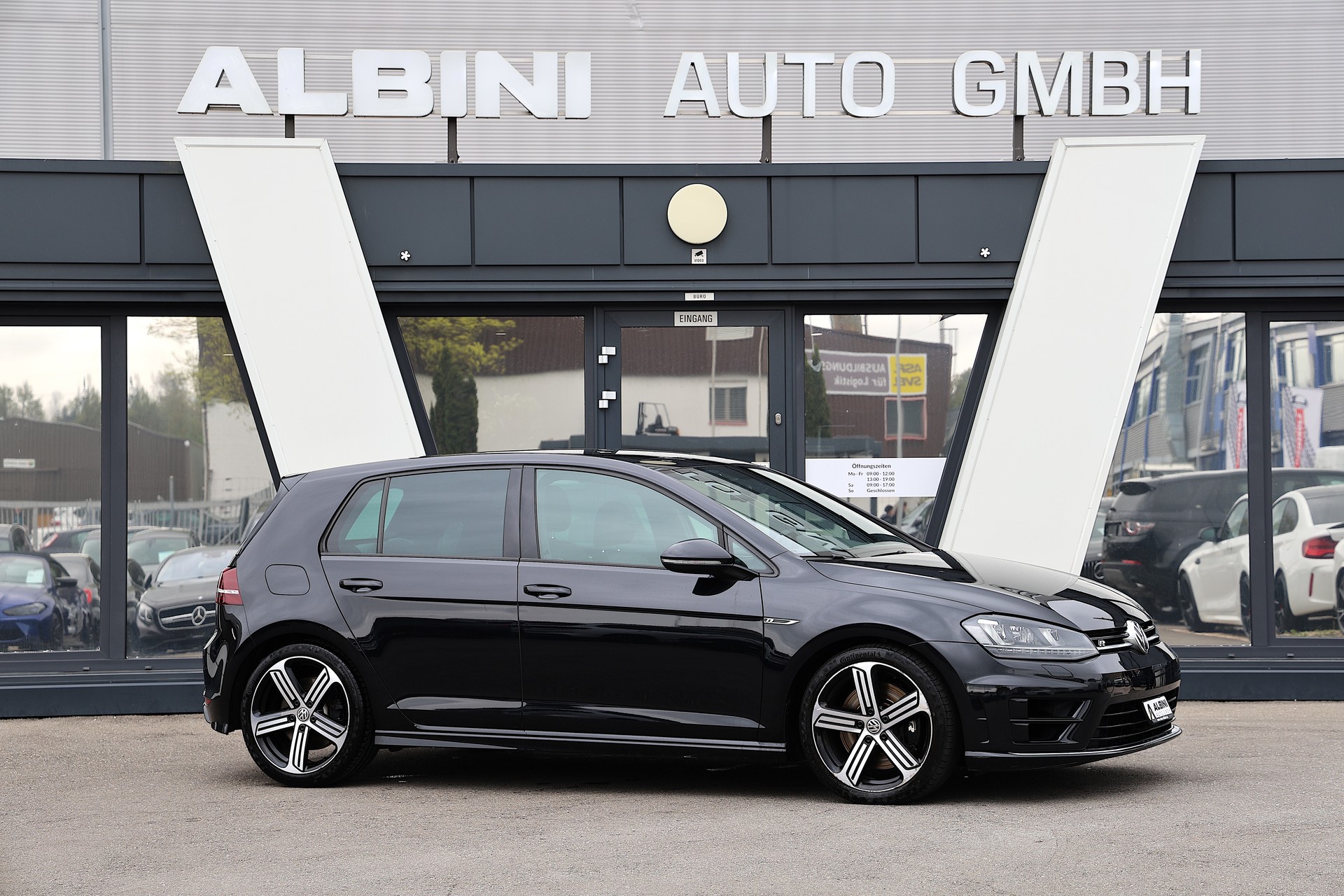 VW Golf 2.0 TSI R 4Motion DSG-image-1