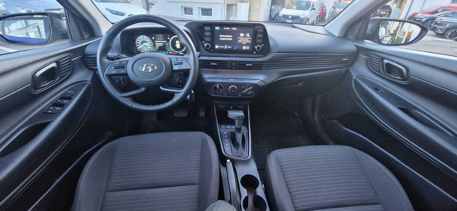 HYUNDAI i20 1.0 T-GDi 120 Amplia-image-5