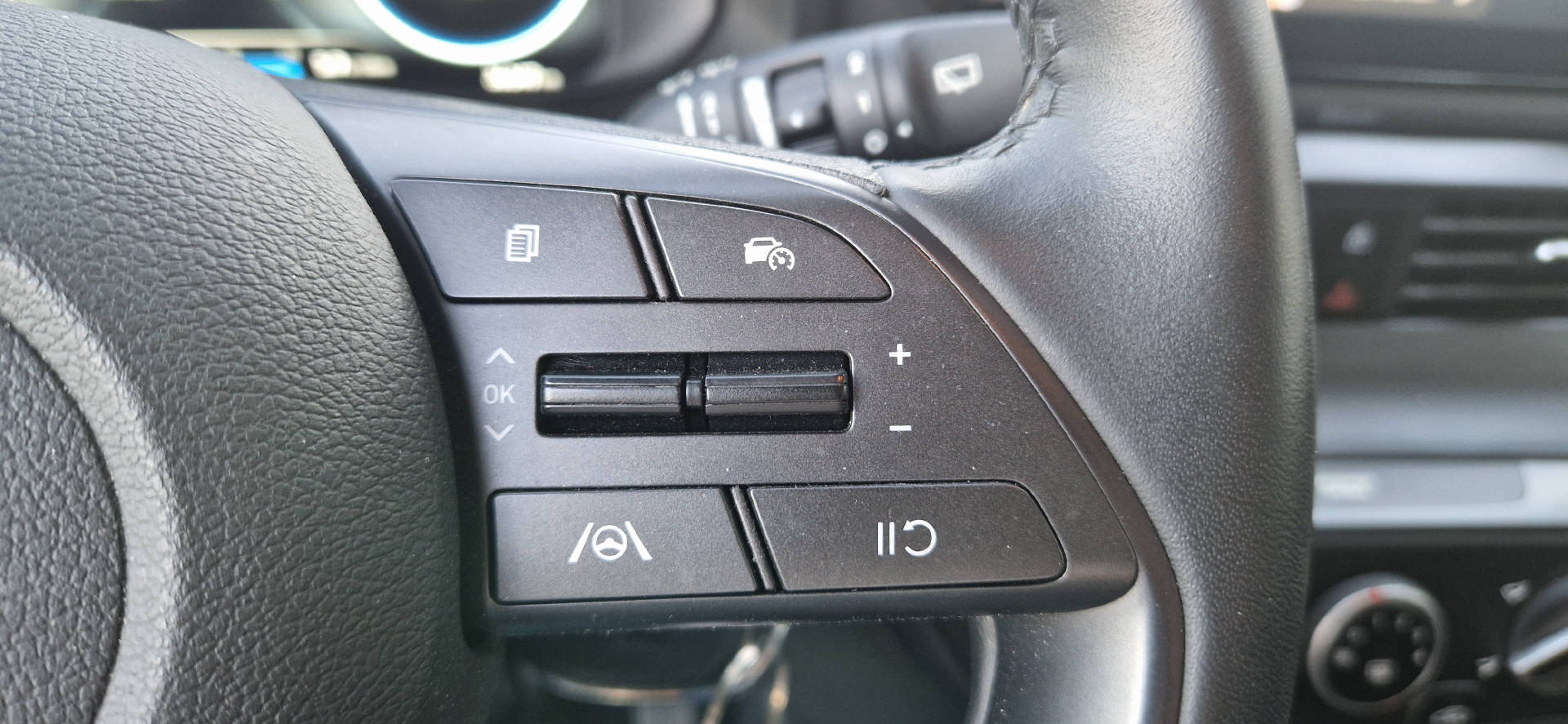 HYUNDAI i20 1.0 T-GDi 120 Amplia-image-13