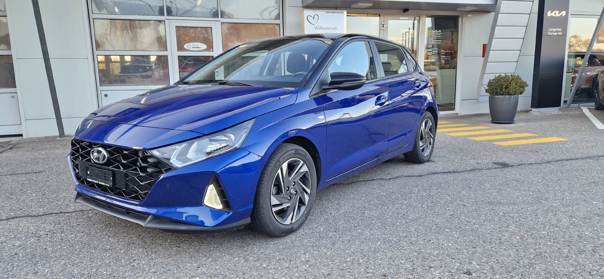 HYUNDAI i20 1.0 T-GDi 120 Amplia-image-1
