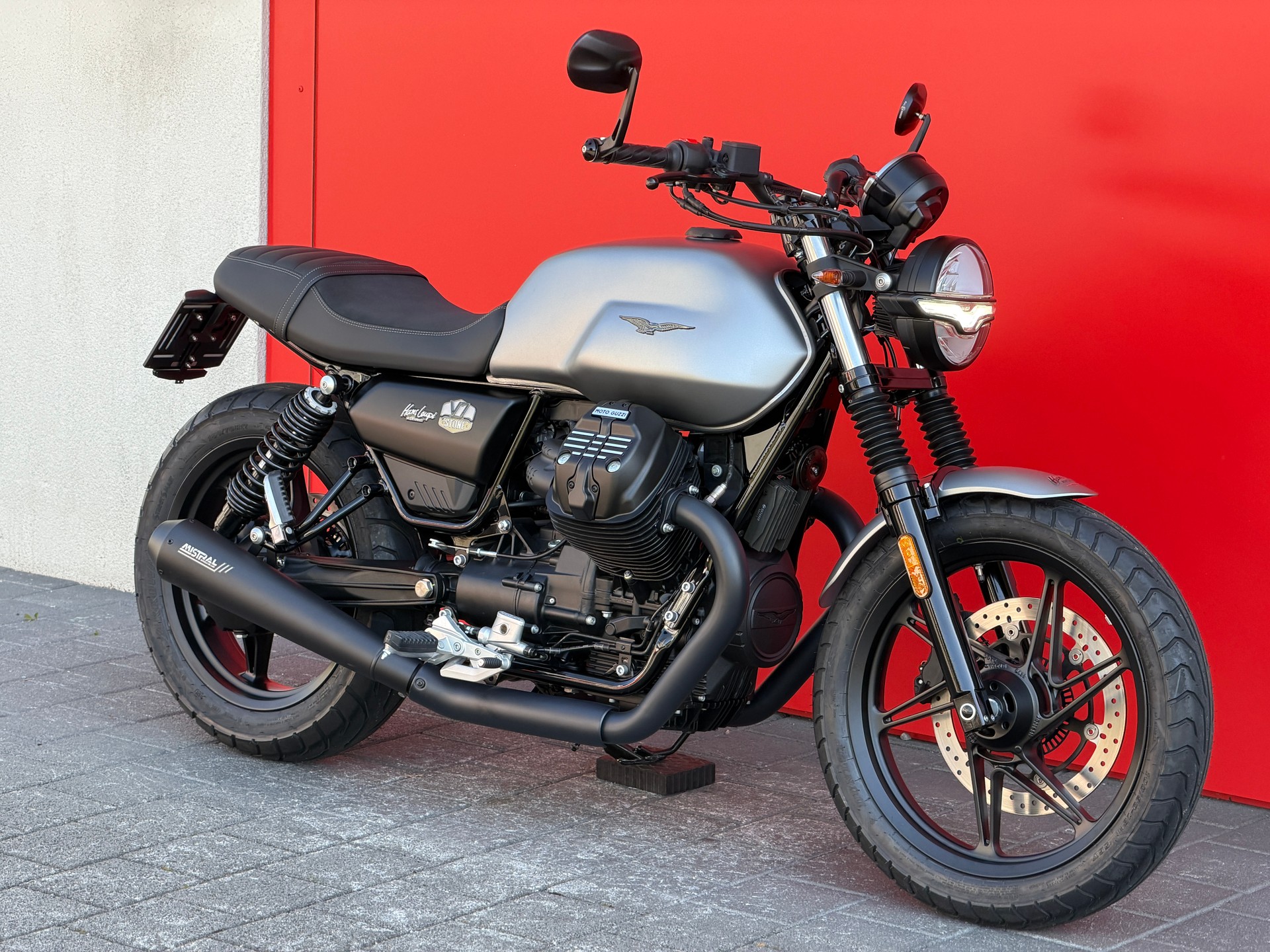 MOTO GUZZI V7 IV 850 Stone (35kW) '' Edizione Mistral ''-image-14