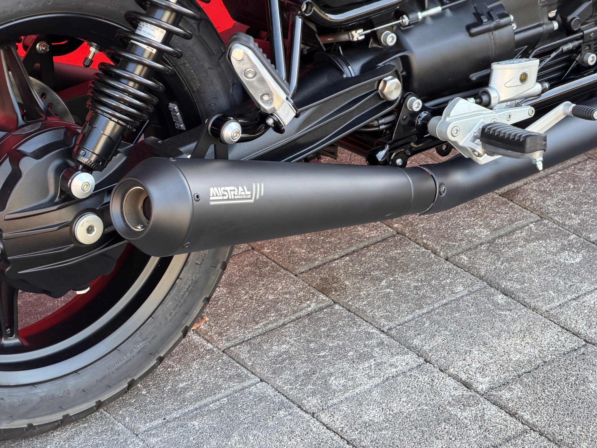 MOTO GUZZI V7 IV 850 Stone (35kW) '' Edizione Mistral ''-image-5
