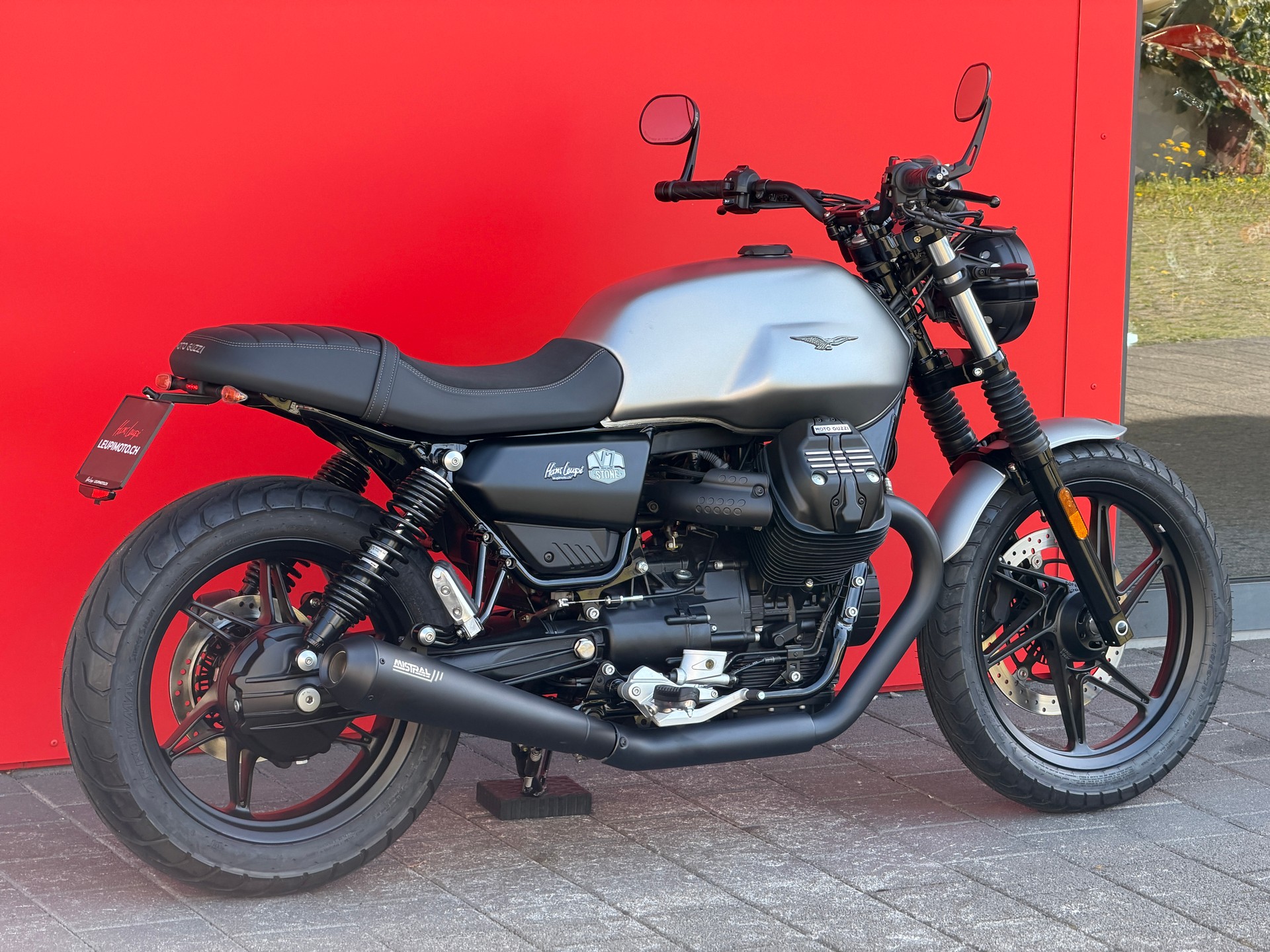 MOTO GUZZI V7 IV 850 Stone (35kW) '' Edizione Mistral ''-showroom-element-2