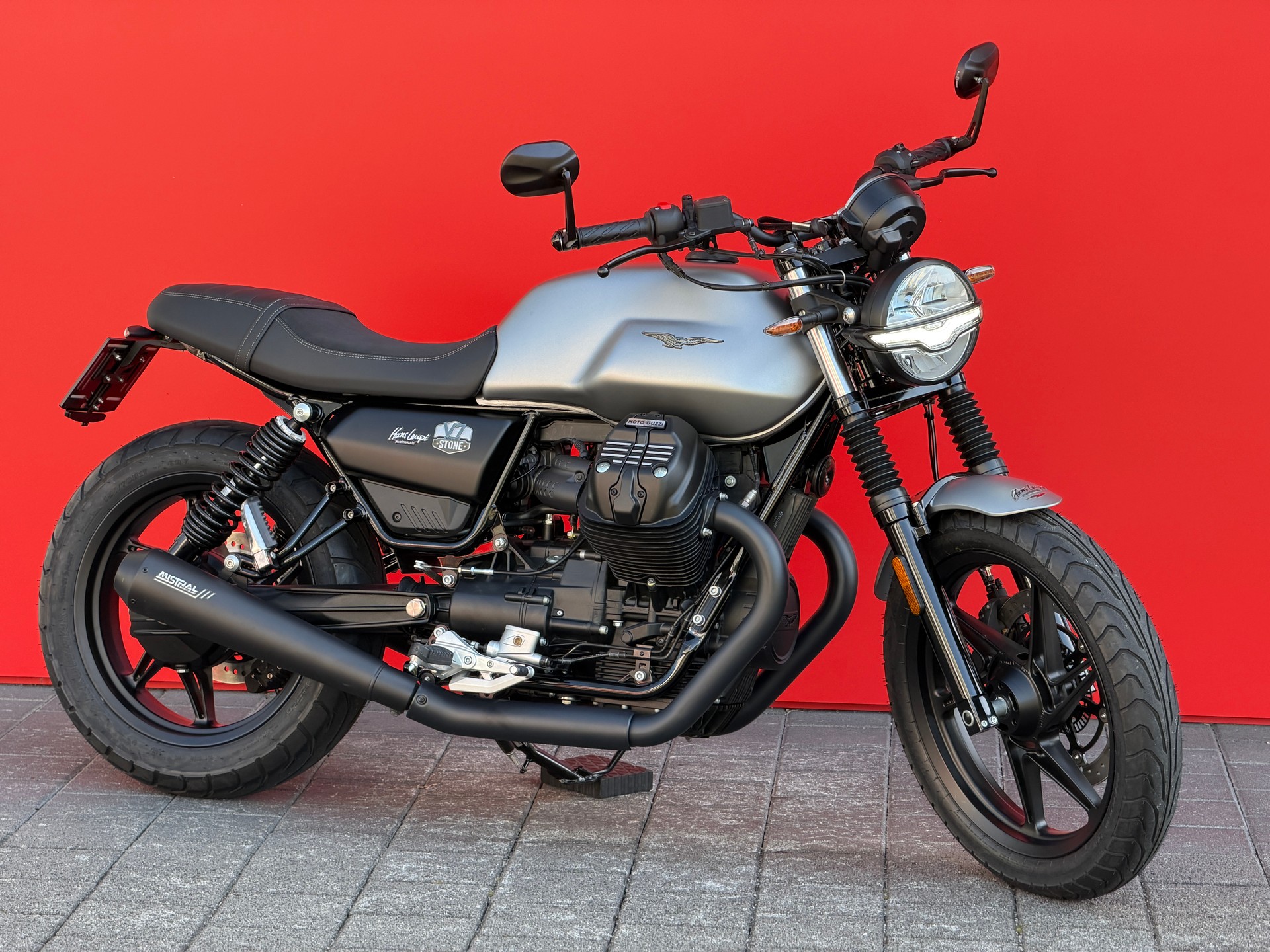 MOTO GUZZI V7 IV 850 Stone (35kW) '' Edizione Mistral ''
