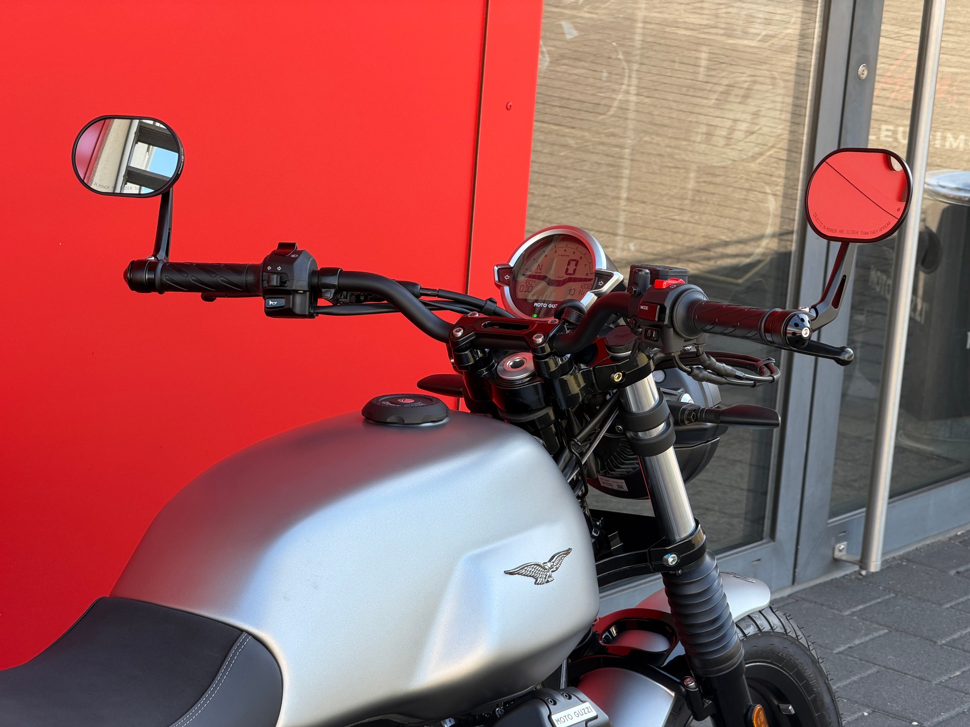 MOTO GUZZI V7 IV 850 Stone (35kW) '' Edizione Mistral ''-image-10