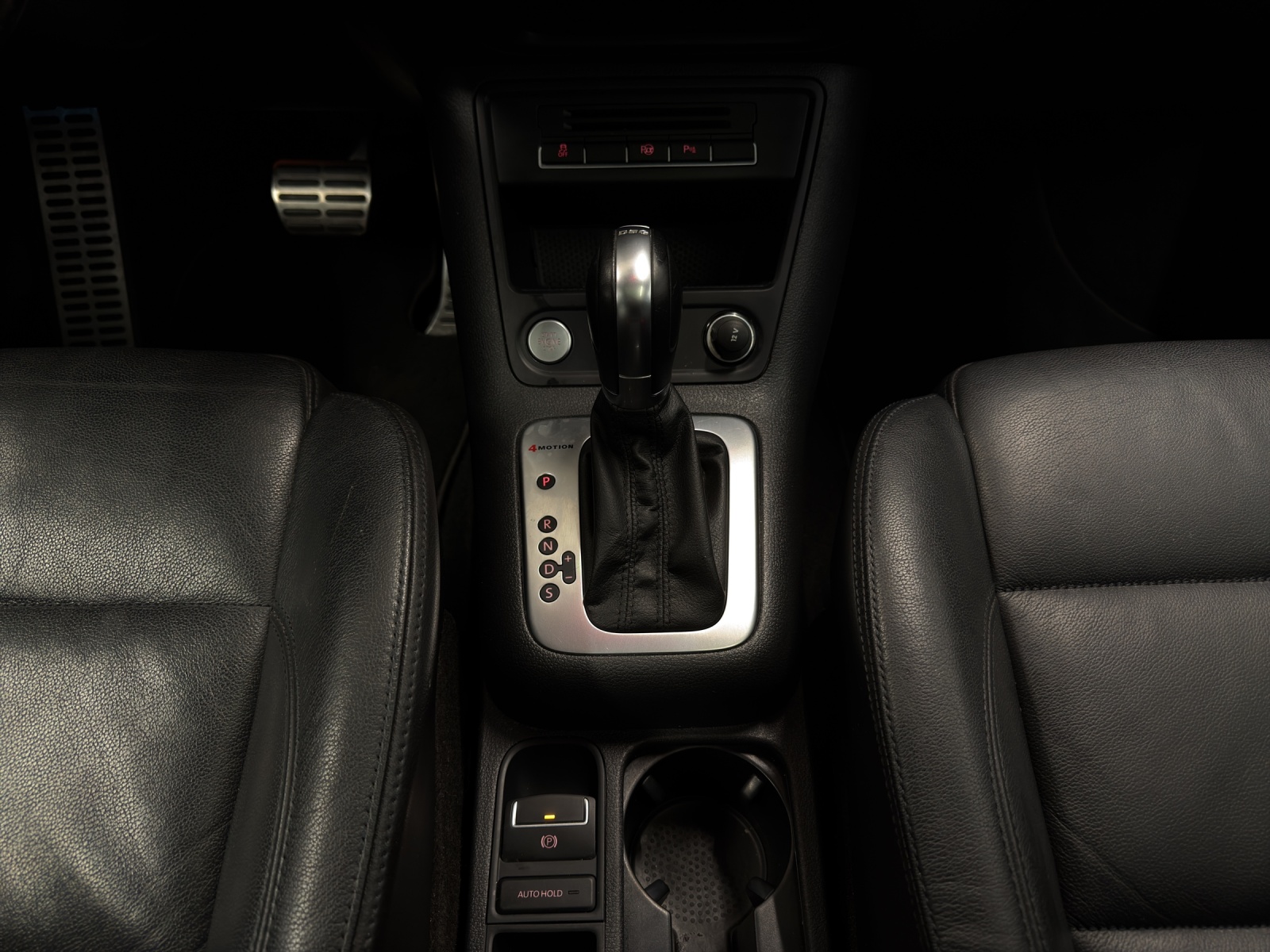 VW Tiguan 2.0 TSI Sport&Style 4Motion DSG-image-10