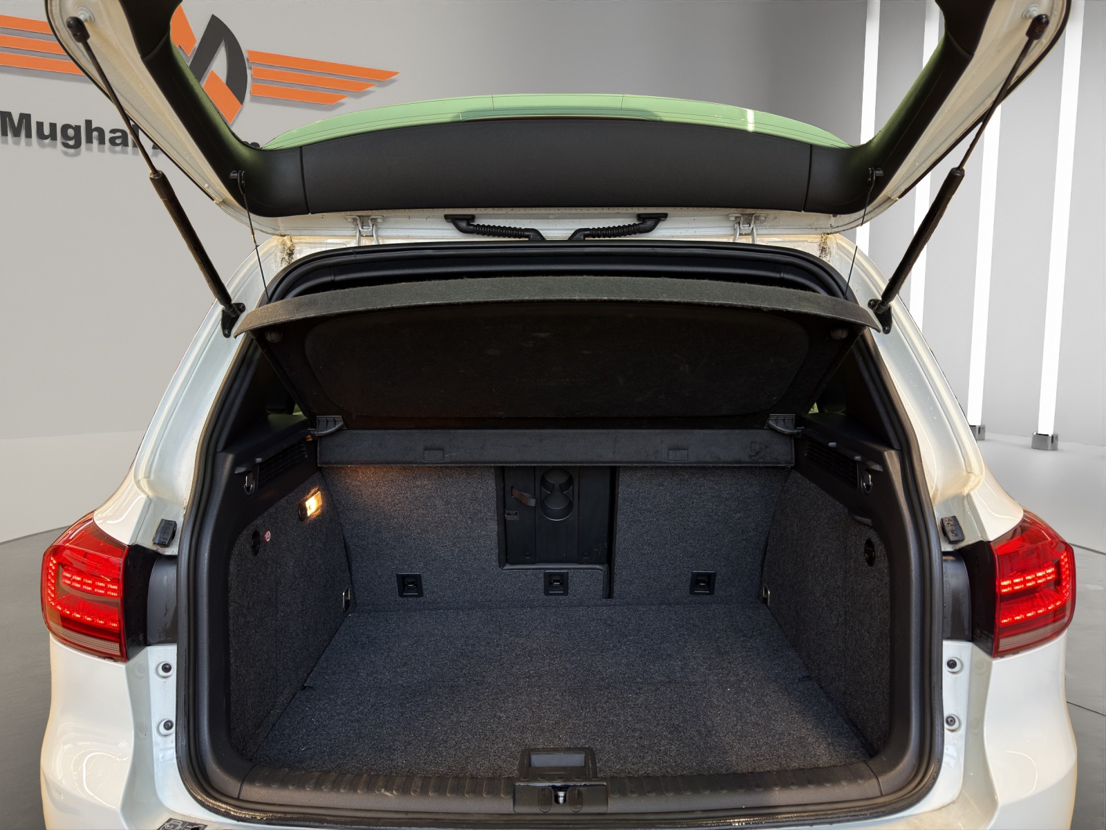 VW Tiguan 2.0 TSI Sport&Style 4Motion DSG-image-15