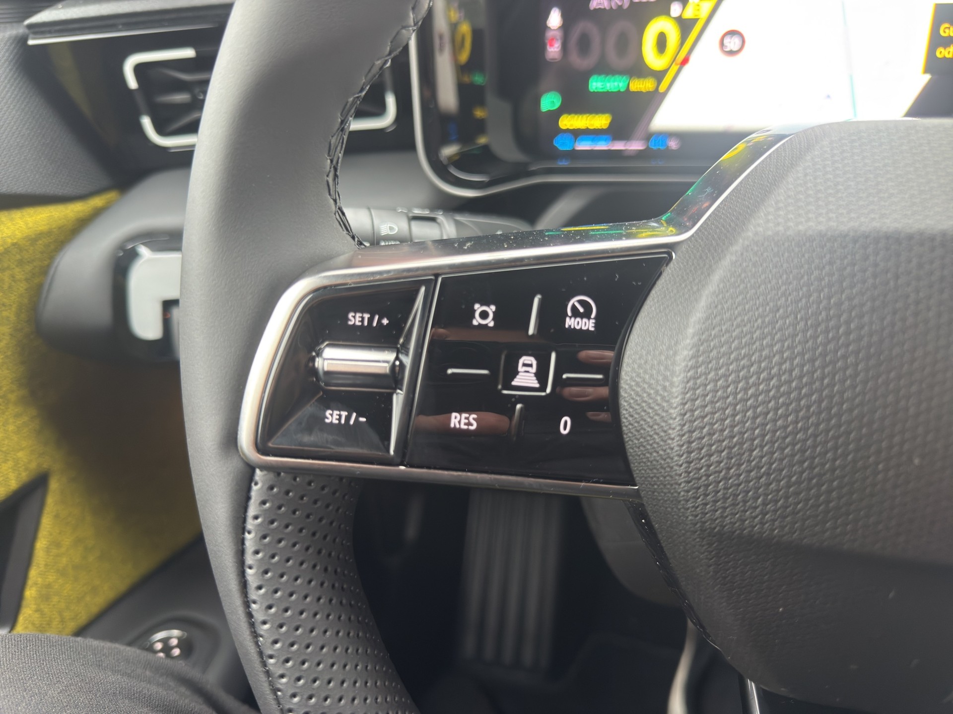 RENAULT R5 E-Tech Comfort Range iconic five-image-28