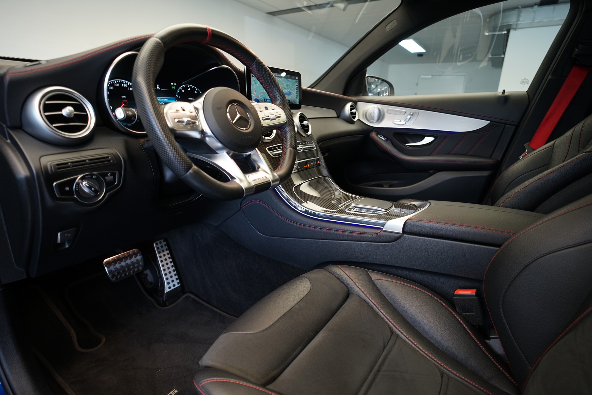 MERCEDES-BENZ GLC Coupé 43 AMG 4Matic 9G-Tronic *CH-Fahrzeug* *Panorama*-image-12