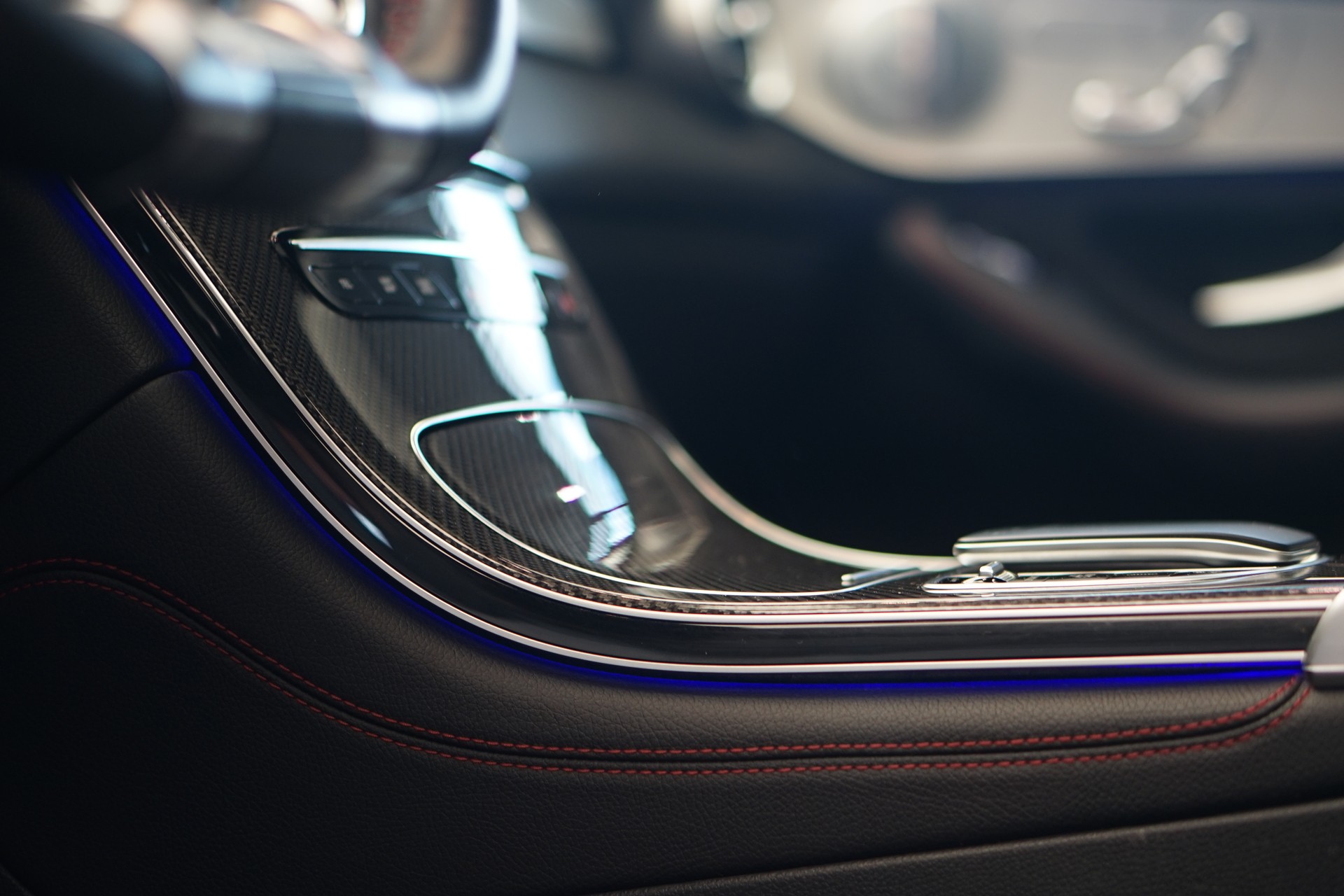 MERCEDES-BENZ GLC Coupé 43 AMG 4Matic 9G-Tronic *CH-Fahrzeug* *Panorama*-image-37