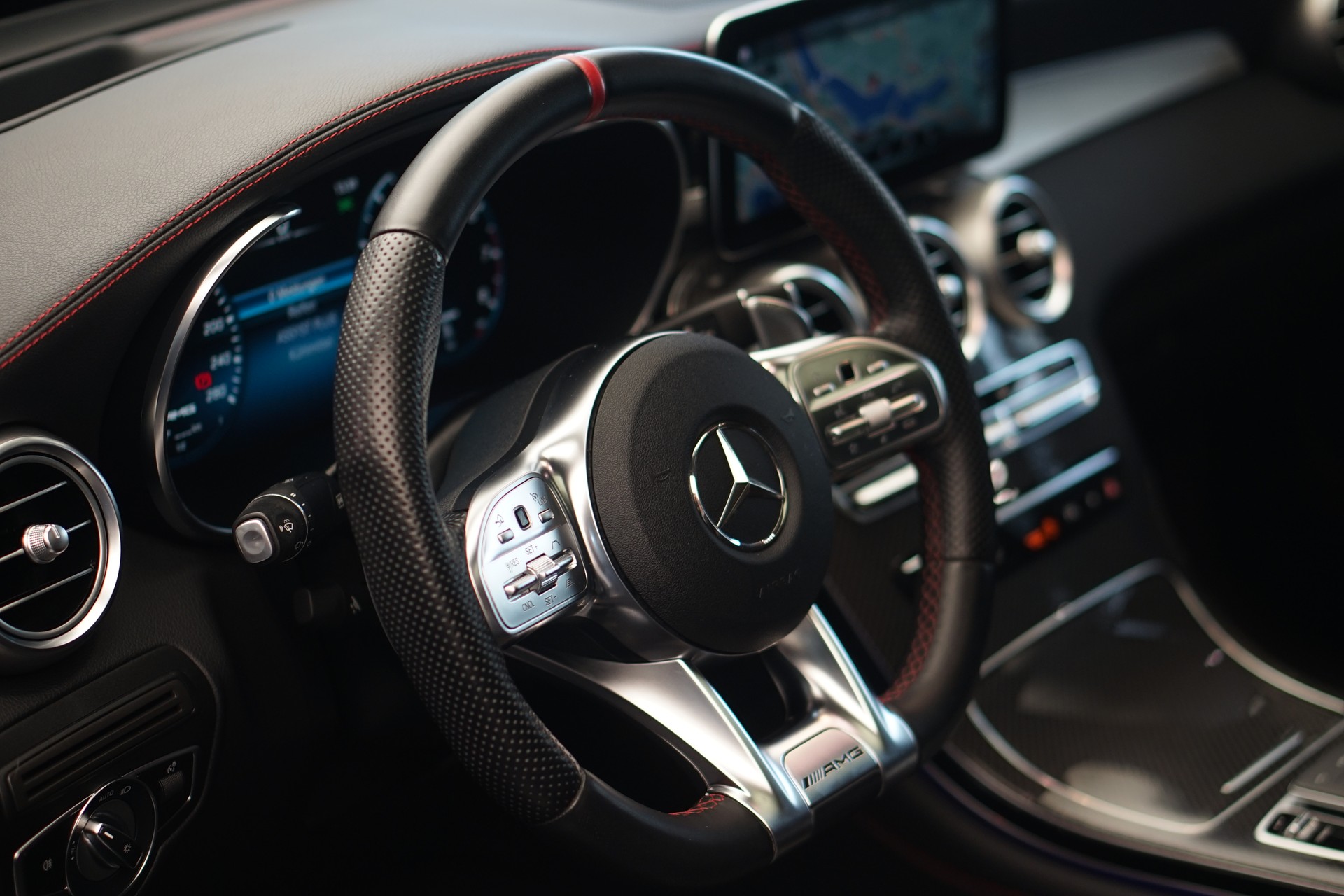 MERCEDES-BENZ GLC Coupé 43 AMG 4Matic 9G-Tronic *CH-Fahrzeug* *Panorama*-image-25