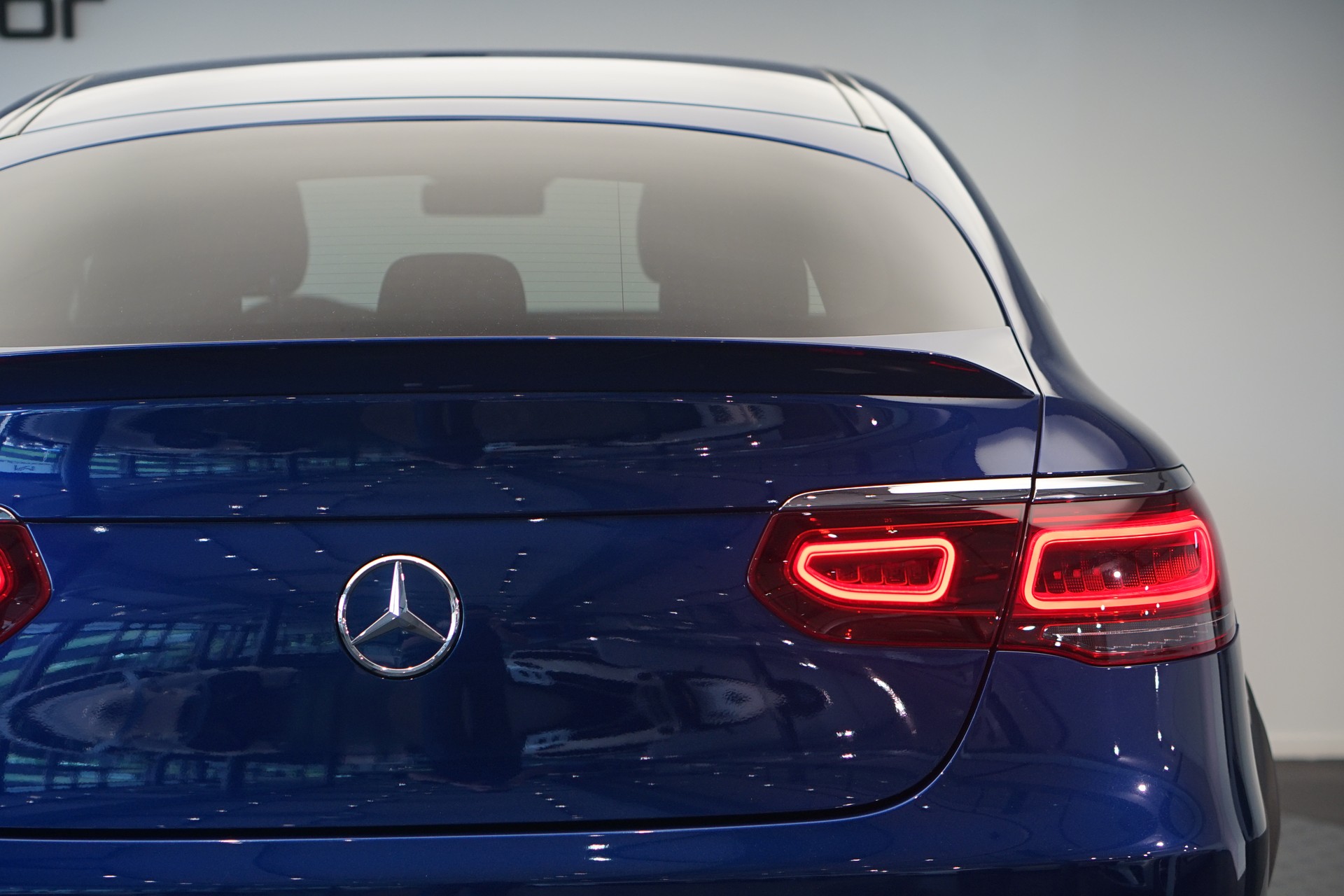 MERCEDES-BENZ GLC Coupé 43 AMG 4Matic 9G-Tronic *CH-Fahrzeug* *Panorama*-image-9