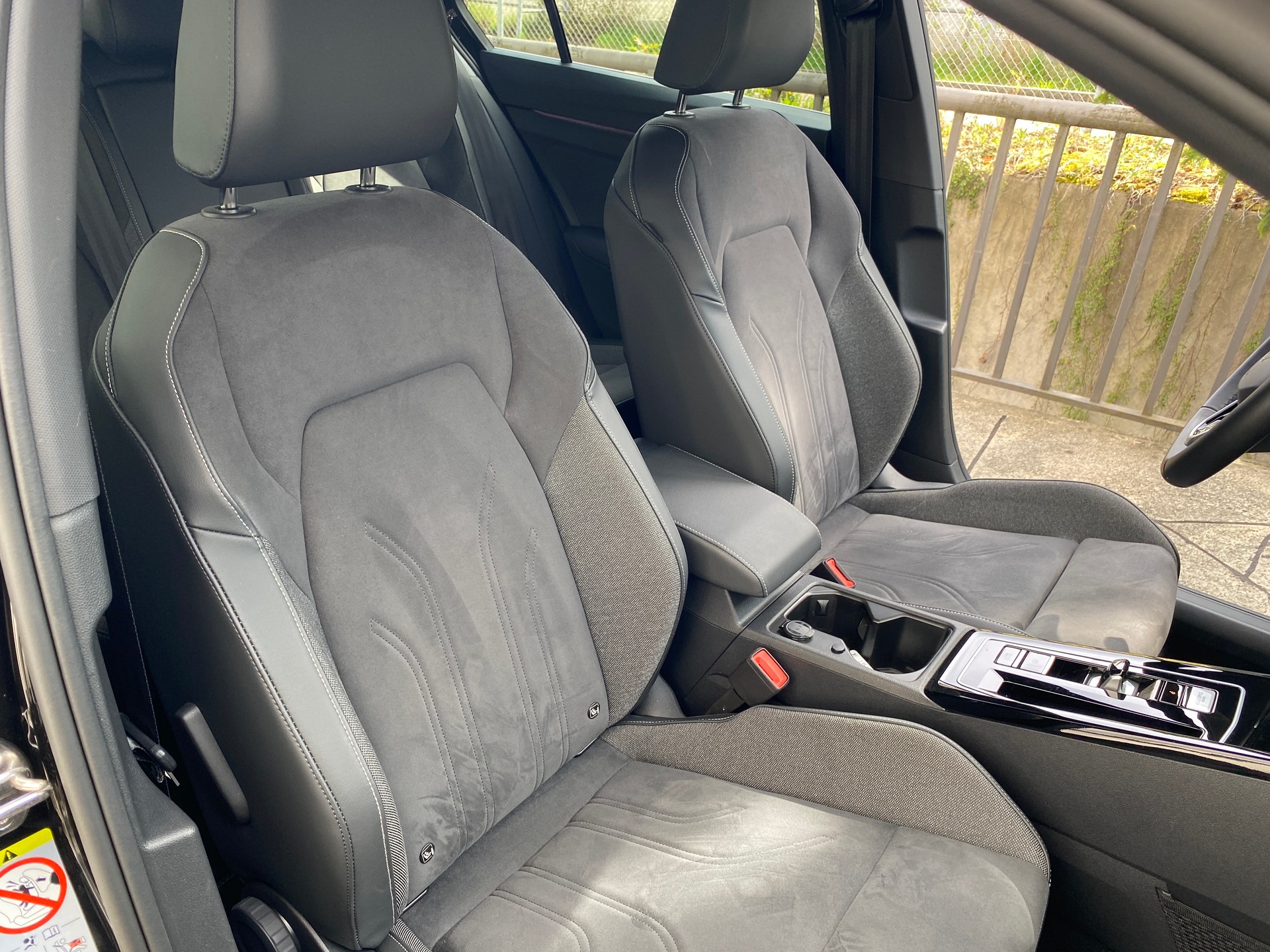 VW Golf 1.5 e TSI mHEV Edition 50 DSG-image-27