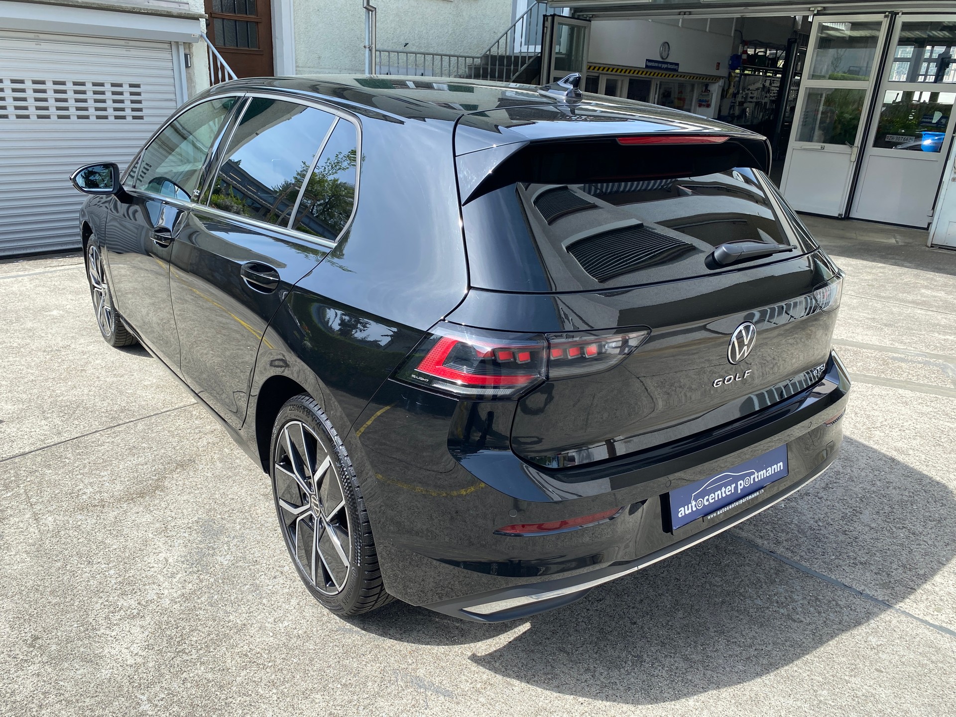 VW Golf 1.5 e TSI mHEV Edition 50 DSG-image-12