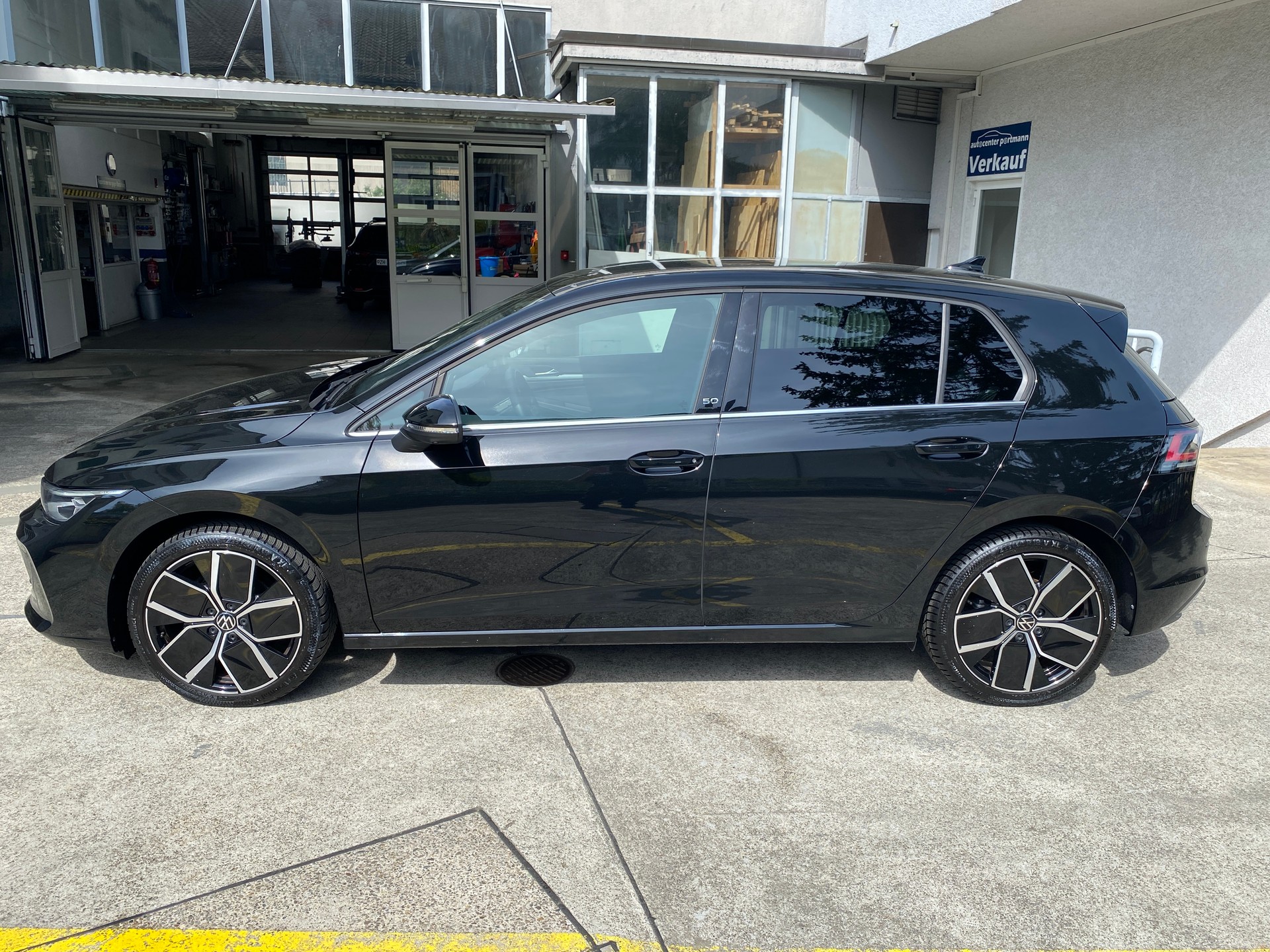 VW Golf 1.5 e TSI mHEV Edition 50 DSG-image-8