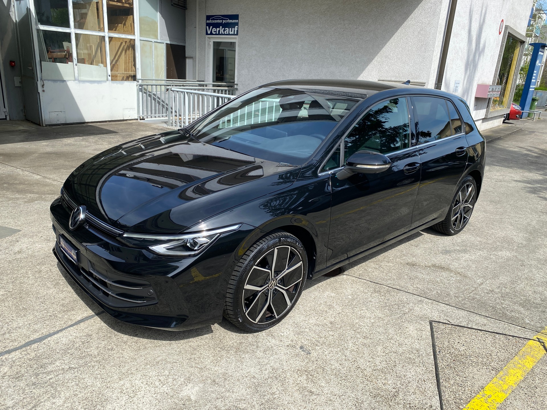 VW Golf 1.5 e TSI mHEV Edition 50 DSG-image-2