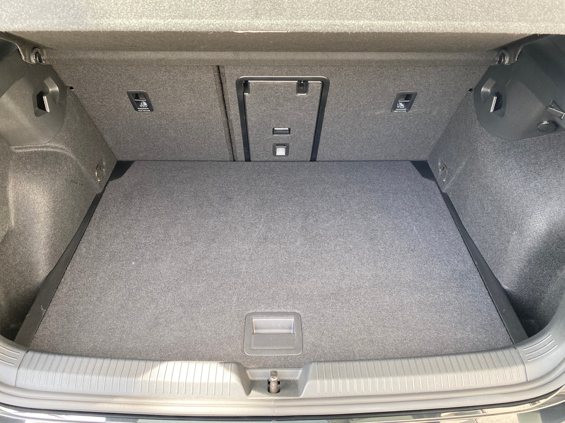 VW Golf 1.5 e TSI mHEV Edition 50 DSG-image-31