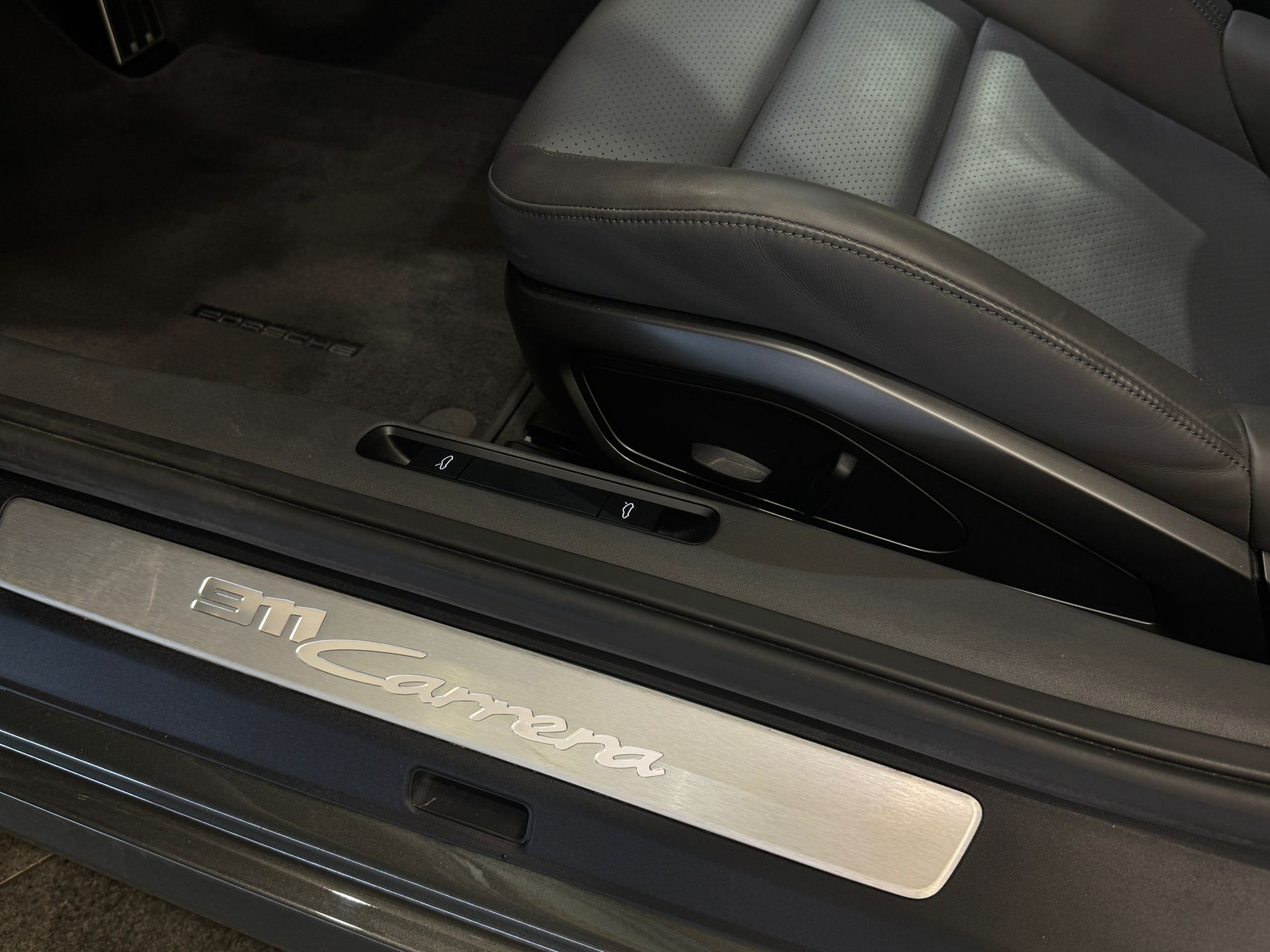 PORSCHE 911 Carrera PDK-image-15