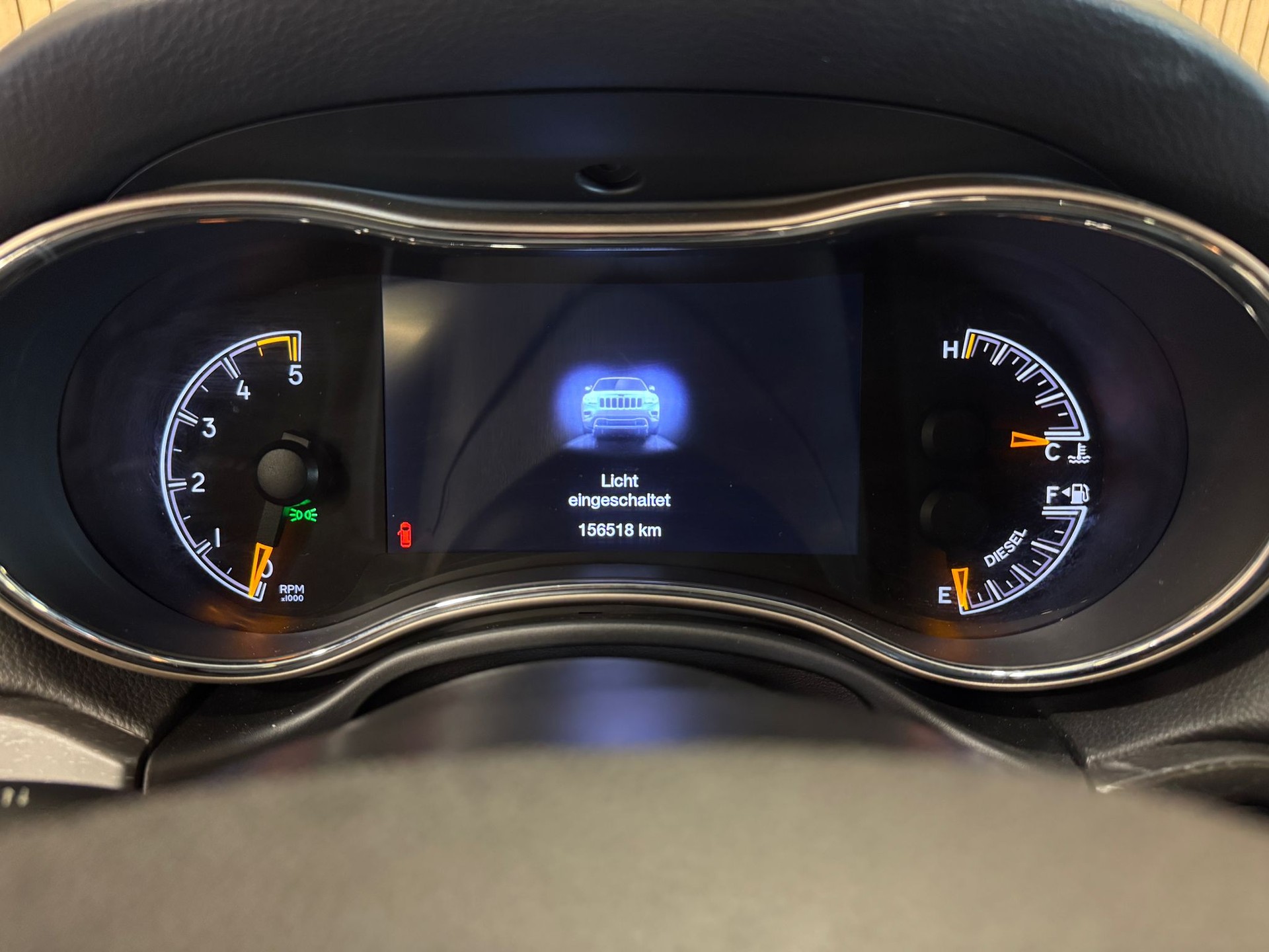 JEEP Grand Cherokee 3.0 CRD Limited Automatic-image-9