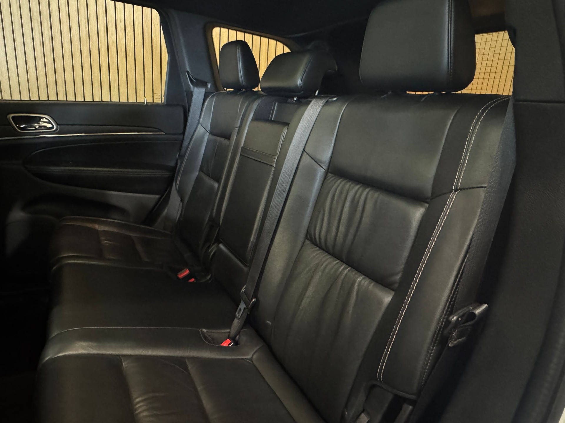 JEEP Grand Cherokee 3.0 CRD Limited Automatic-image-16