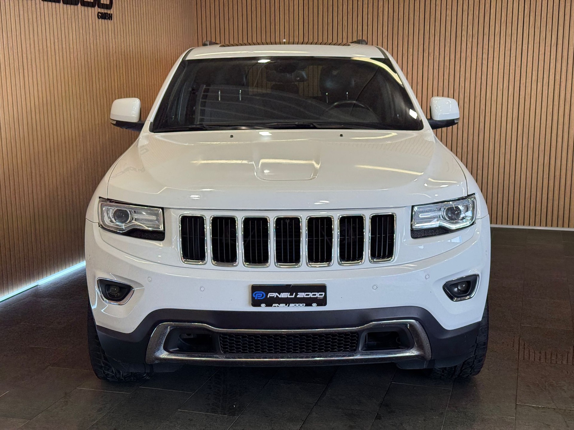 JEEP Grand Cherokee 3.0 CRD Limited Automatic-image-1
