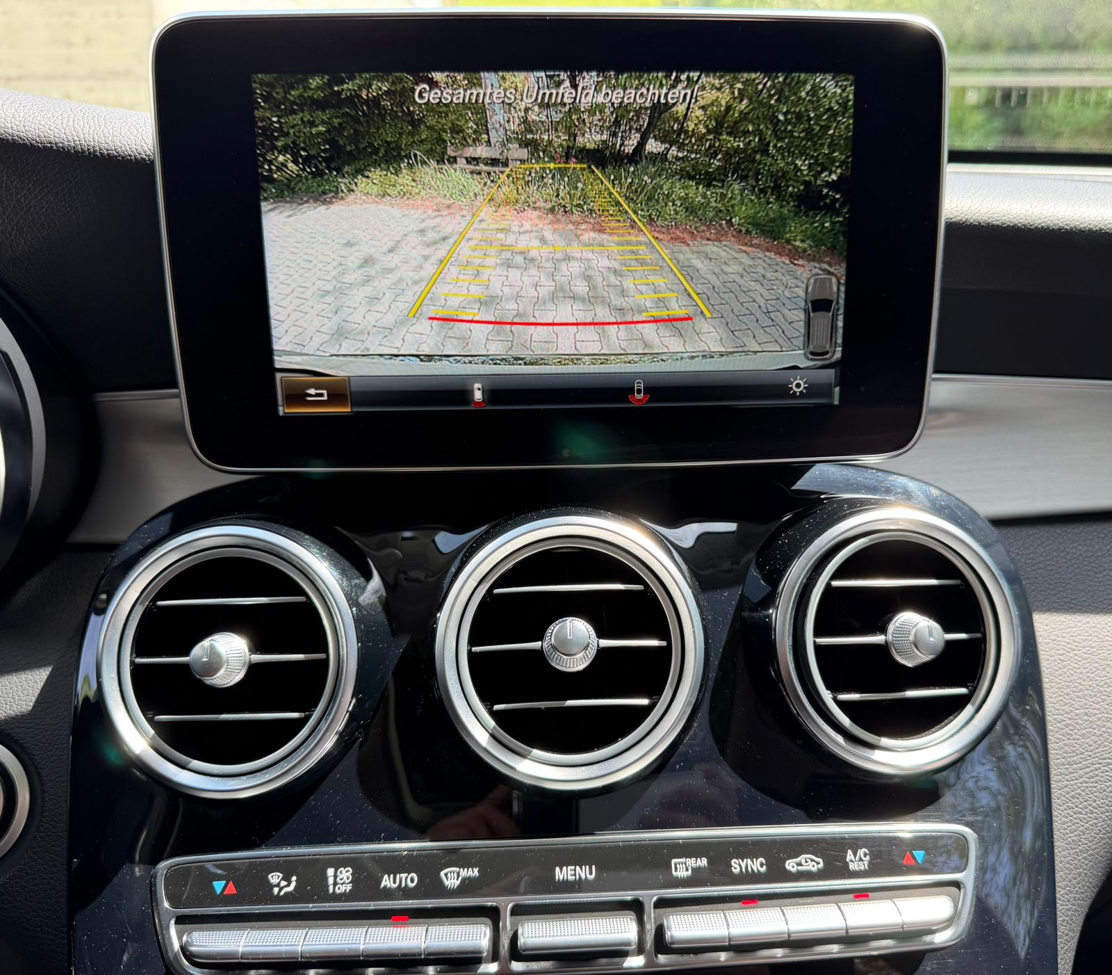 MERCEDES-BENZ GLC 250 Runout Edition 4Matic 9G-Tronic-image-22
