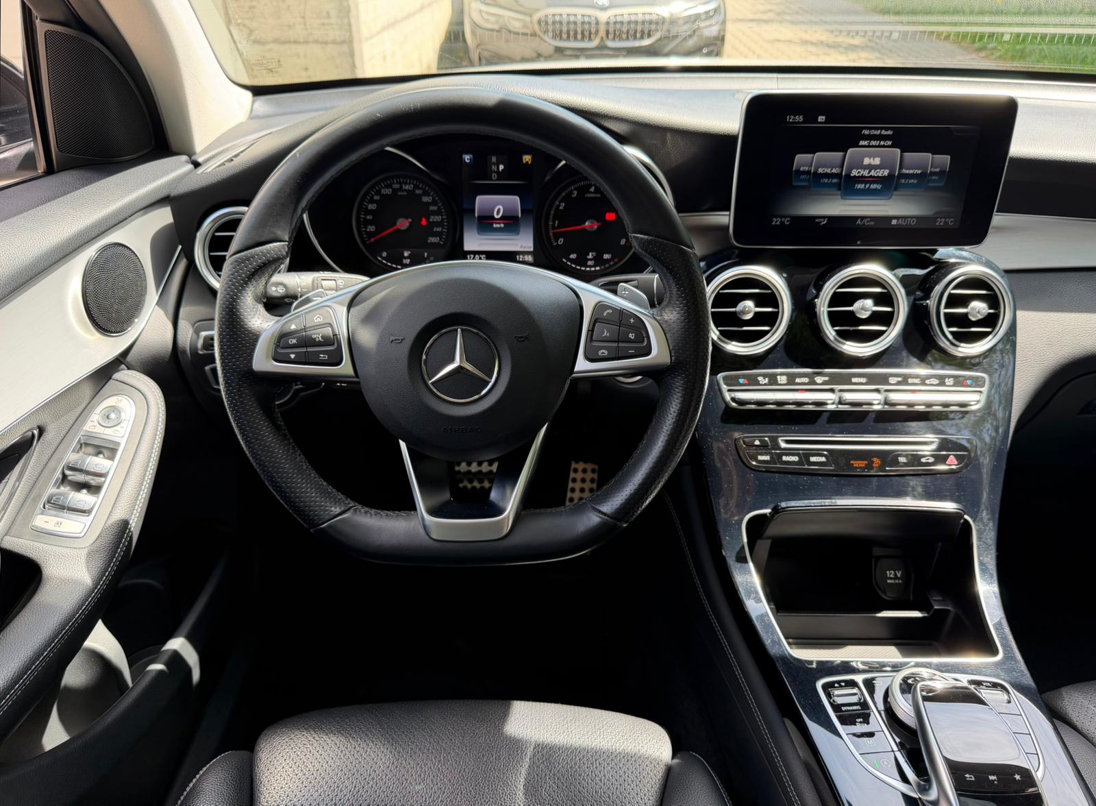 MERCEDES-BENZ GLC 250 Runout Edition 4Matic 9G-Tronic-image-20