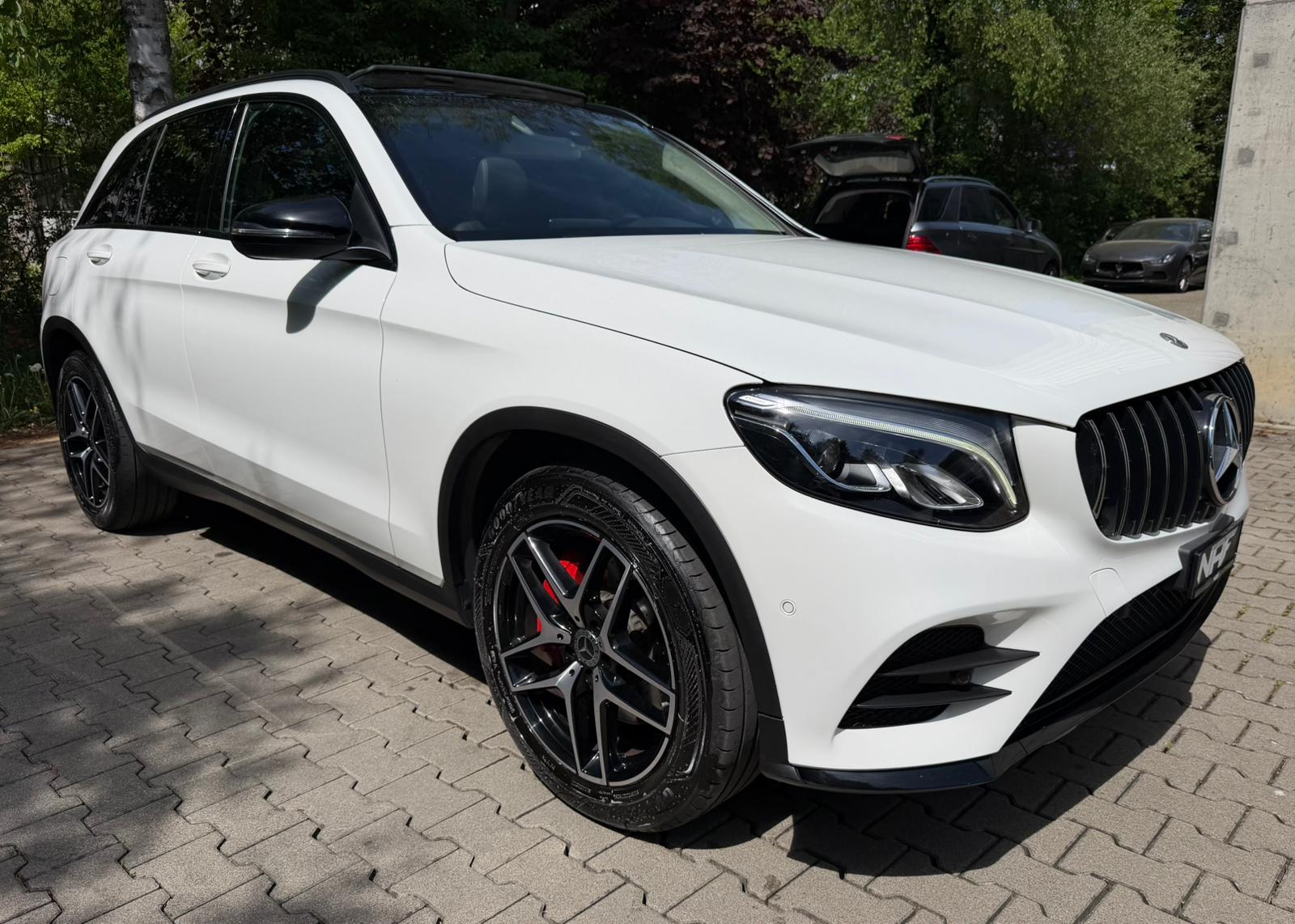 MERCEDES-BENZ GLC 250 Runout Edition 4Matic 9G-Tronic-image-6