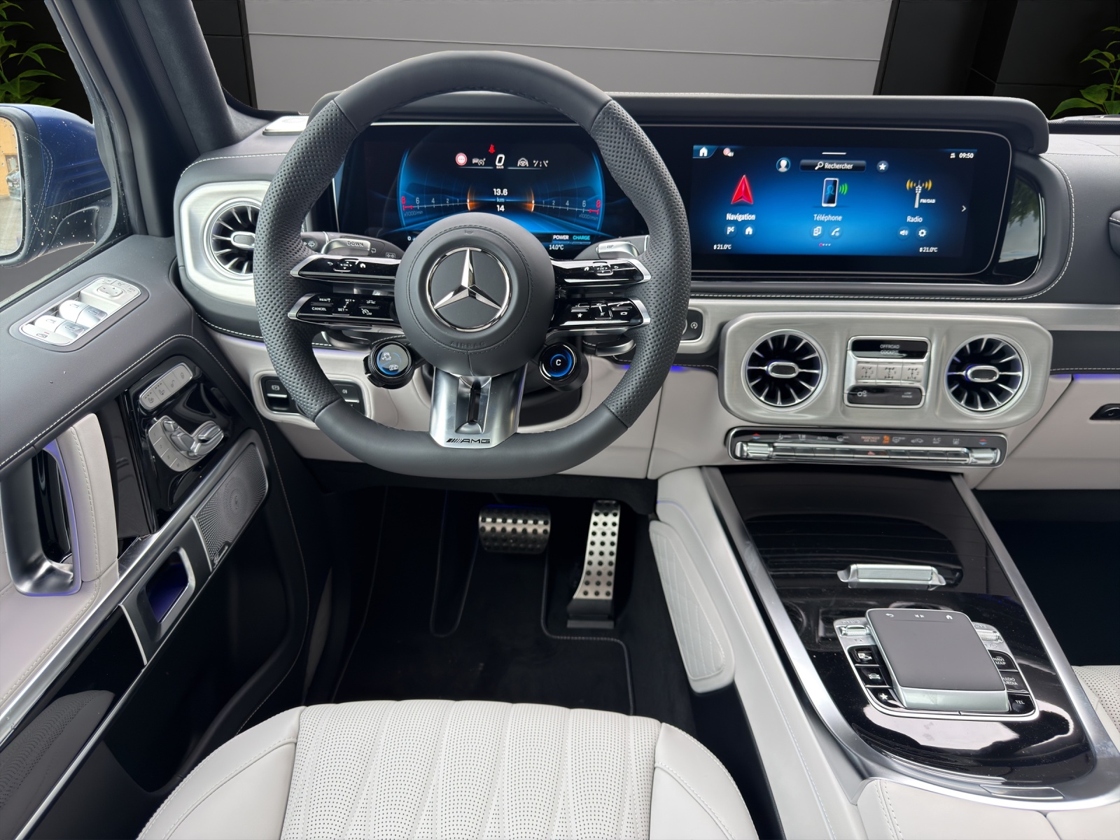 MERCEDES-BENZ G 63 AMG 9G-Tronic-image-10