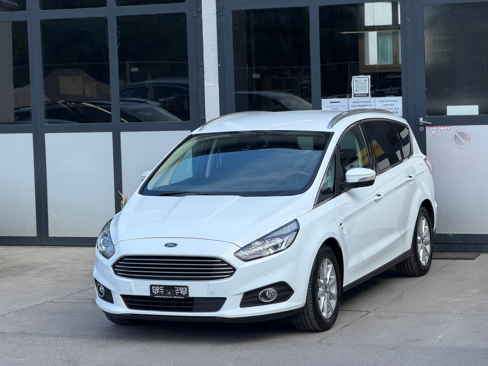 FORD S-Max 2.0 TDCi Titanium-showroom-element-1