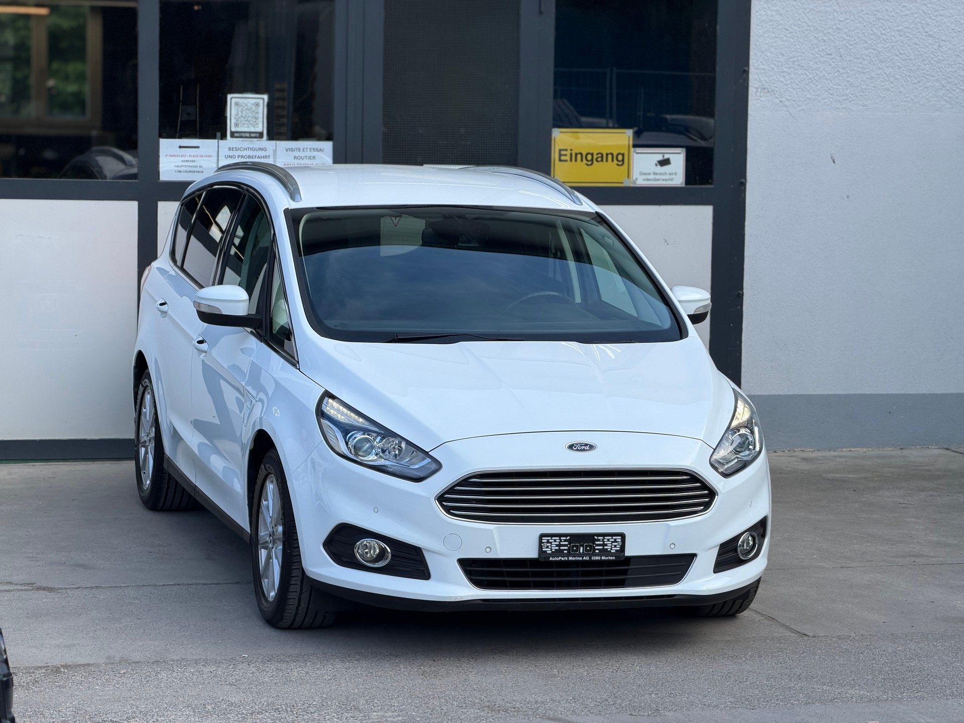 FORD S-Max 2.0 TDCi Titanium-showroom-element-3