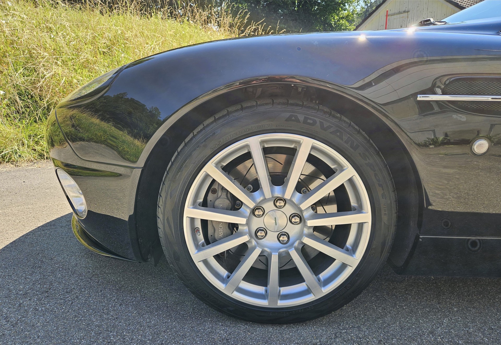ASTON MARTIN Vanquish S Ultimate 17/50-image-8