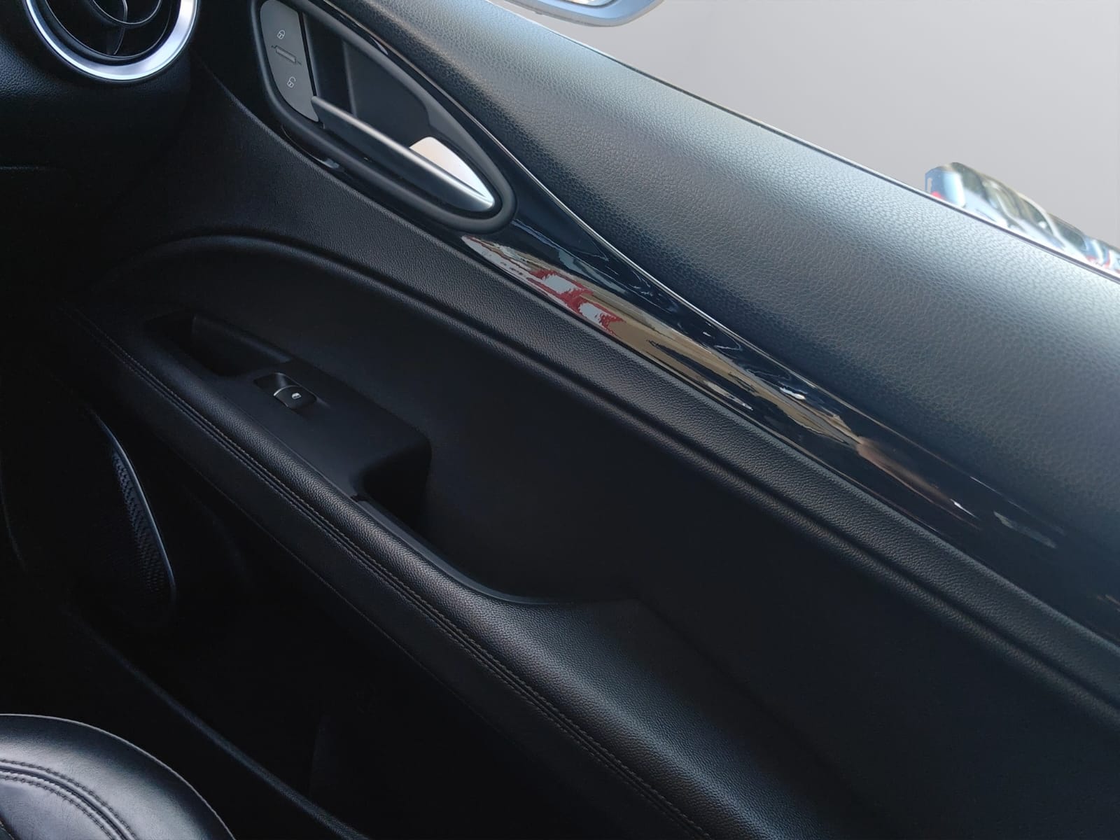 ALFA ROMEO Stelvio 2.0 Super Q4 Automatic-image-16
