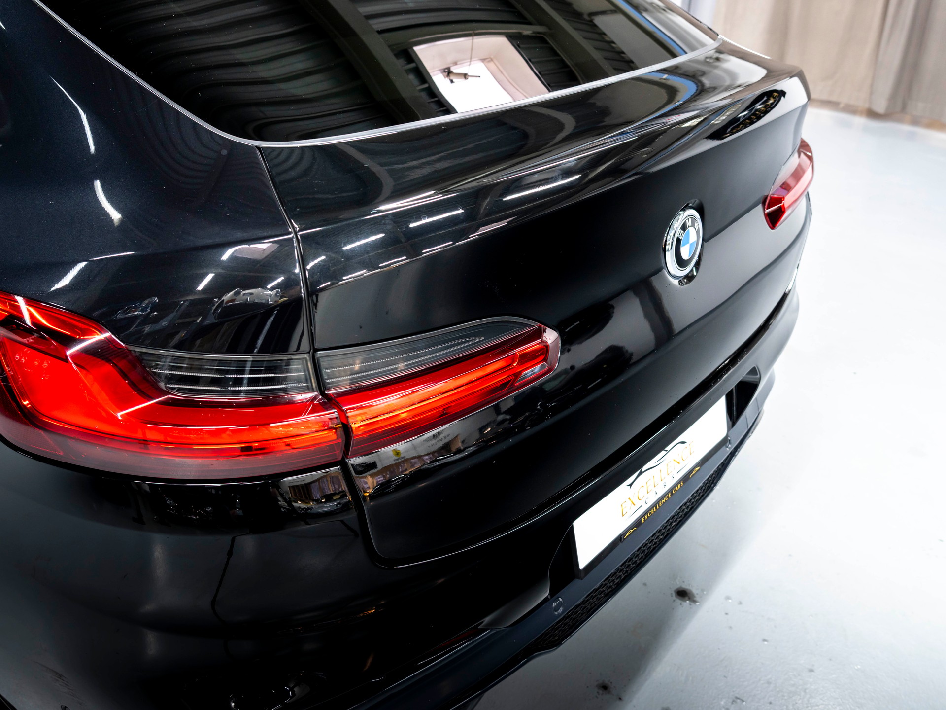 BMW X4 xDrive 48V M40d Steptronic-image-27